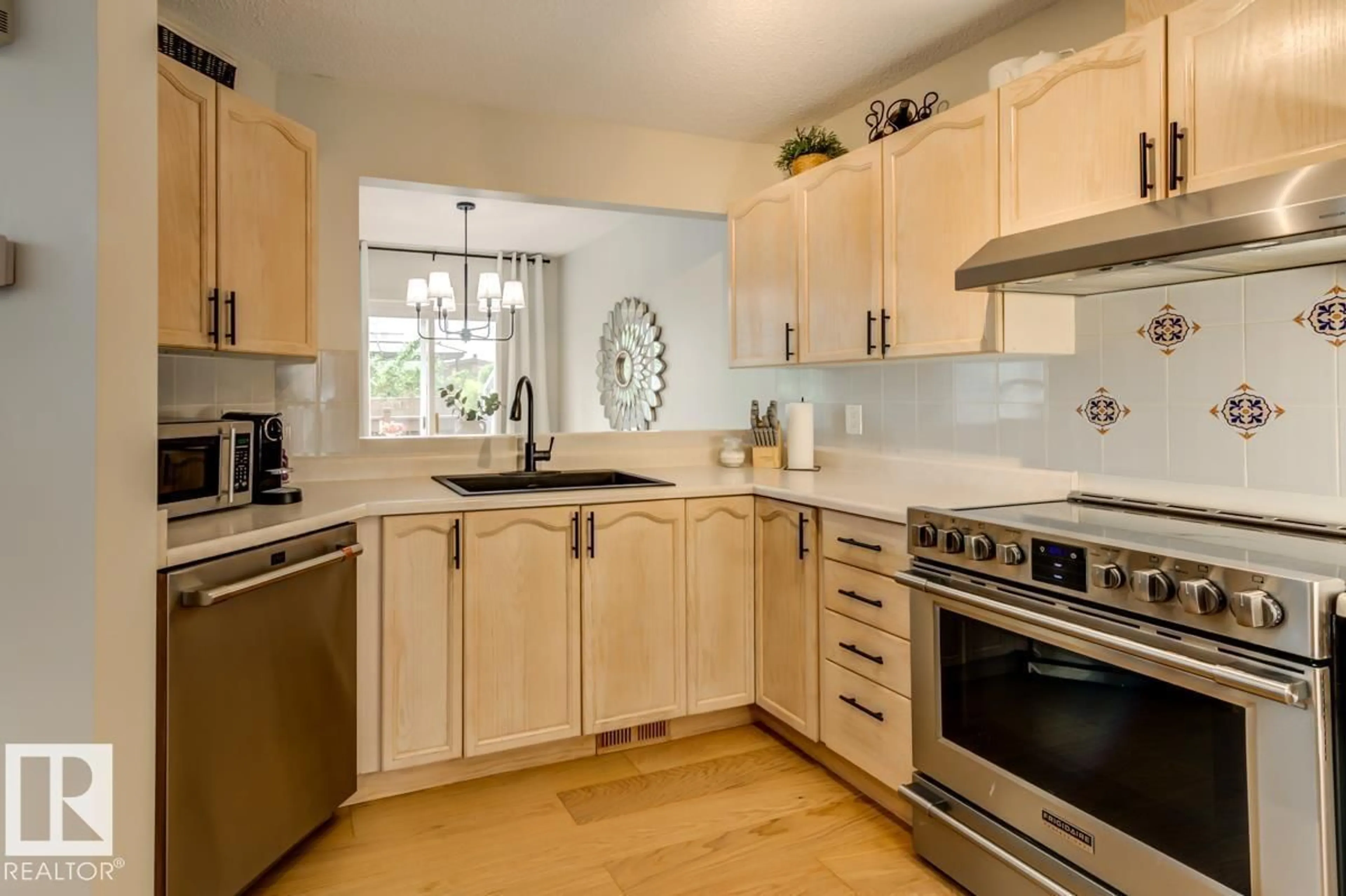 Standard kitchen, unknown for 7539 188 STREET, Edmonton Alberta T5T5W9