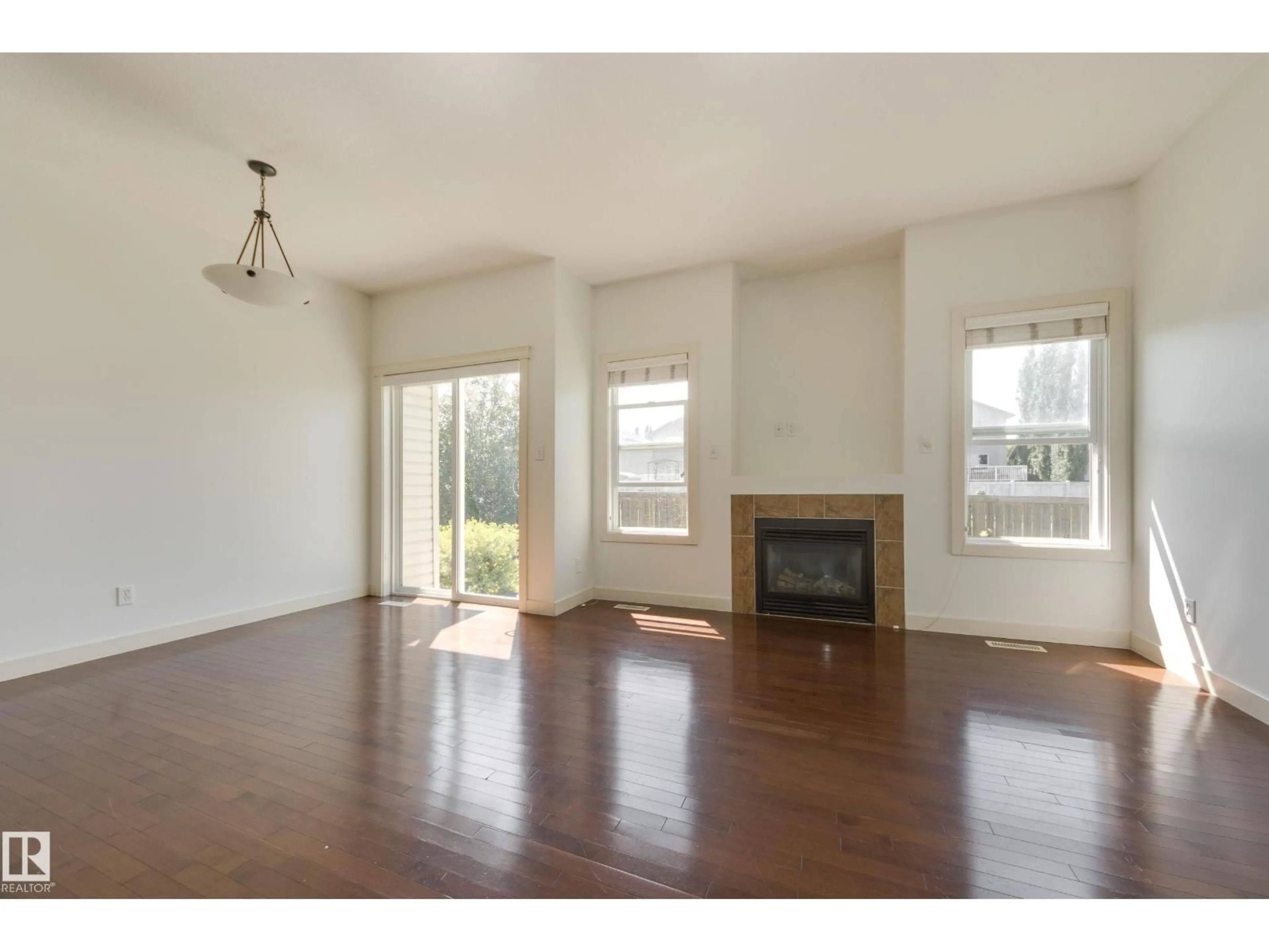 A pic of a room for 101 SANDSTONE ES, Stony Plain Alberta T7Z0E2