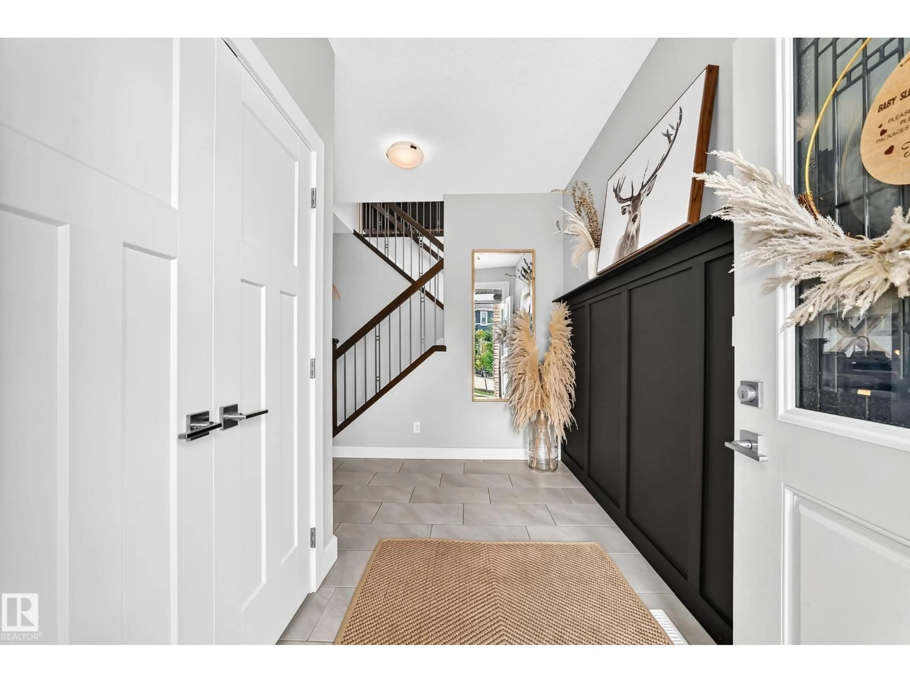 Indoor entryway for 273 WESTBROOK WD, Fort Saskatchewan Alberta T8L0L4