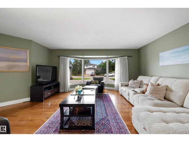 NW - 11233 34A AV, Edmonton 5