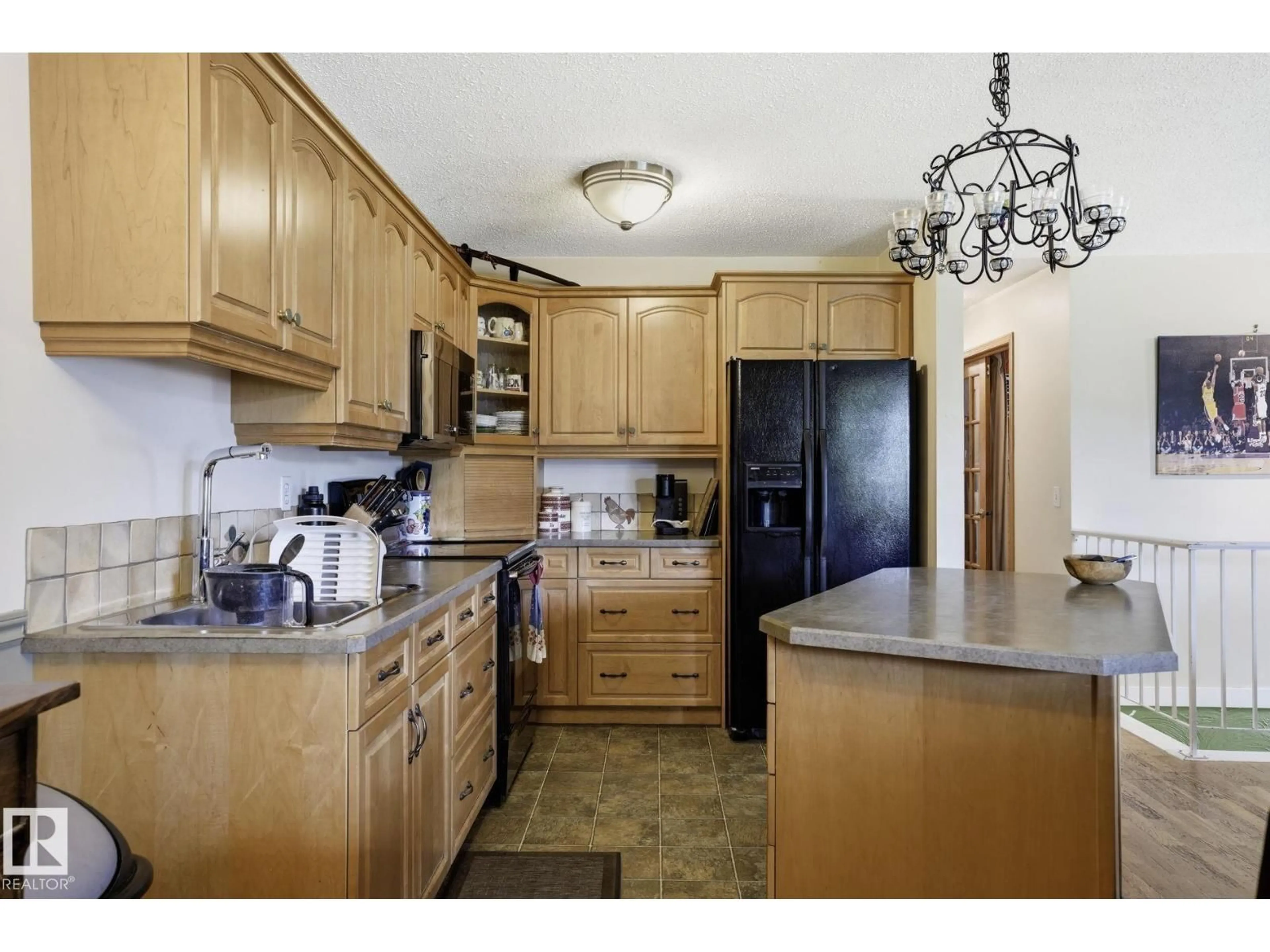 Standard kitchen, unknown for 5702 52 AV, Beaumont Alberta T4X1B5