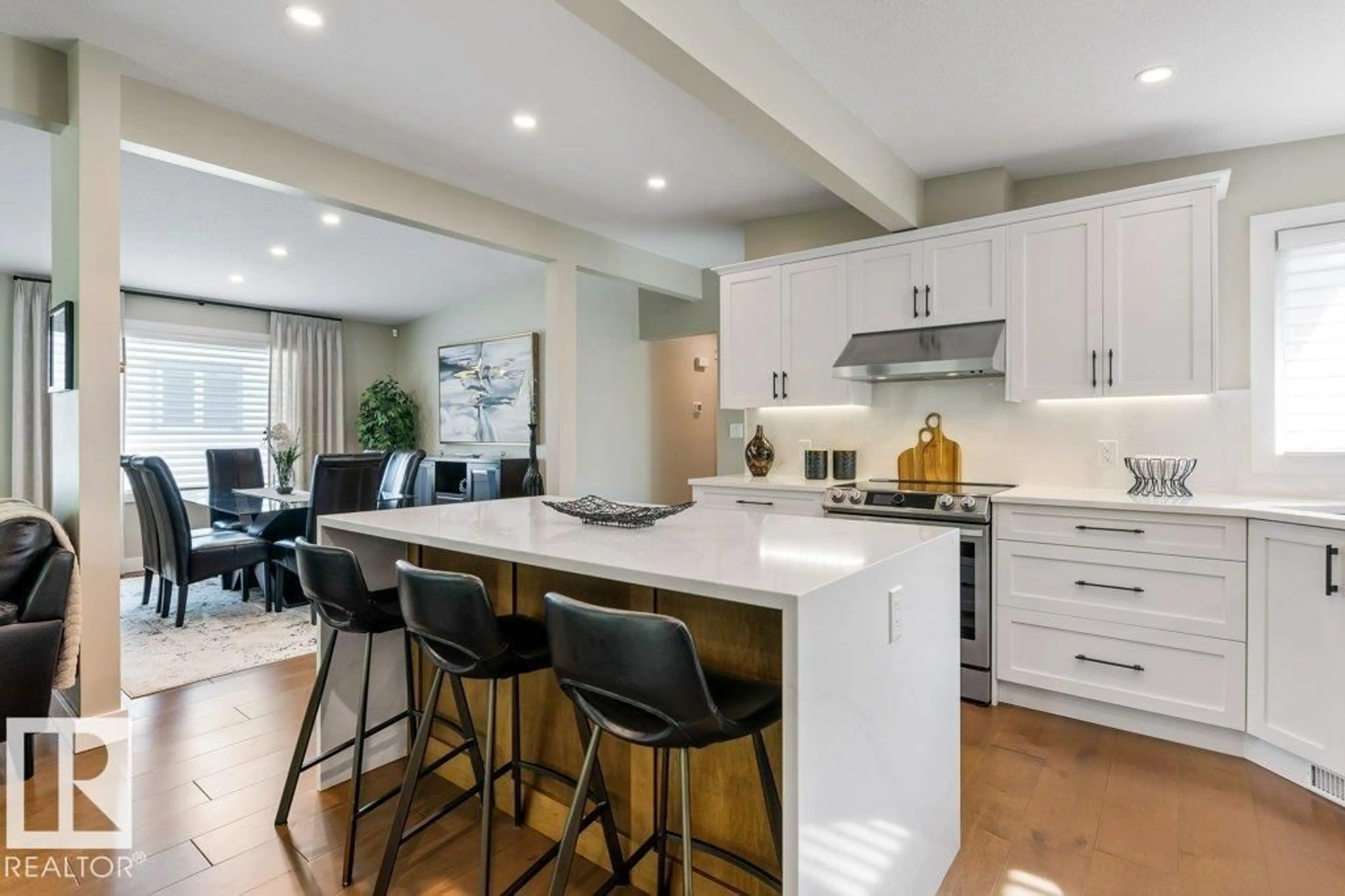 Open concept kitchen, unknown for 68 FLEETWOOD CR, St. Albert Alberta T8N1R5