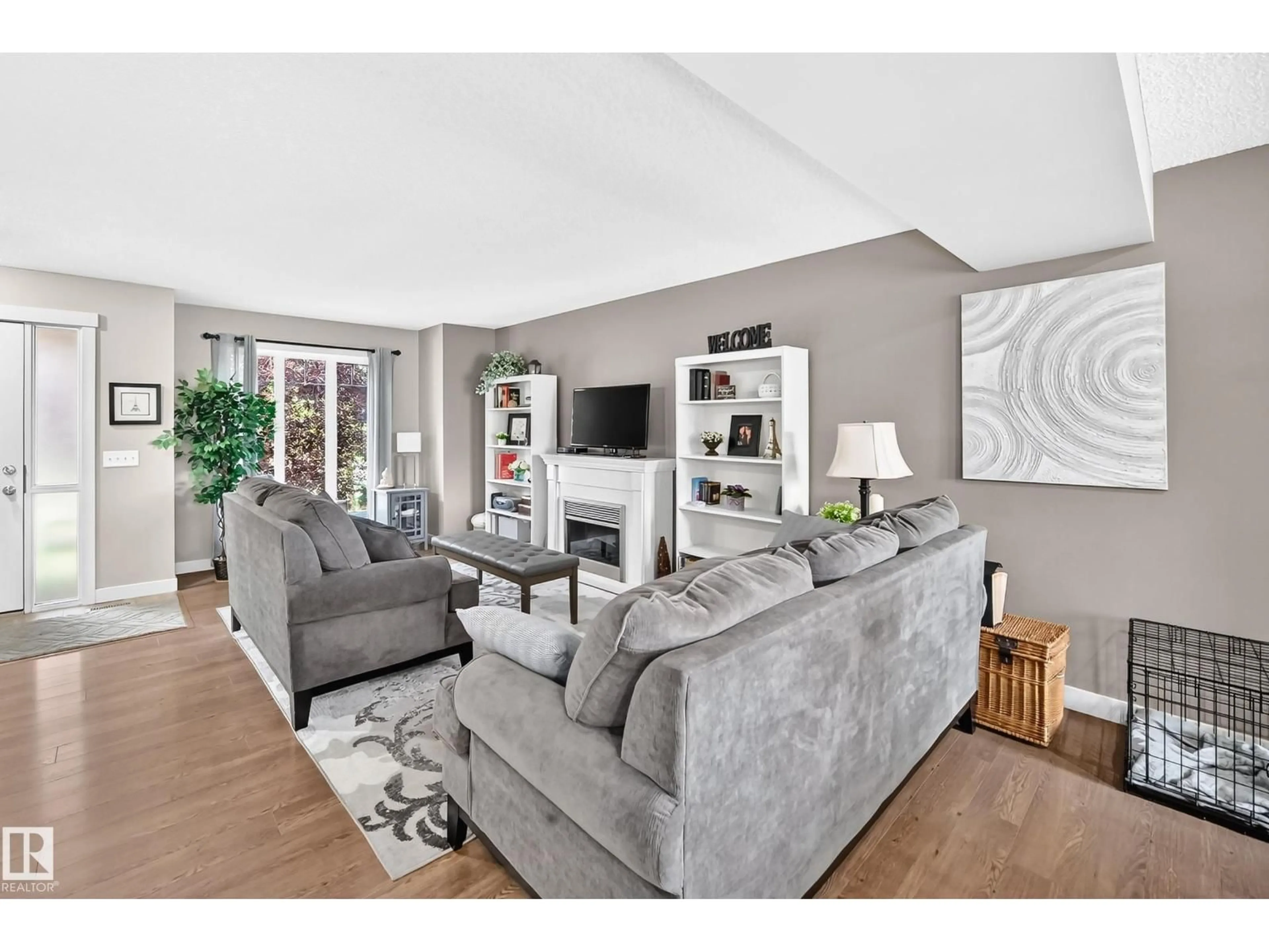 Living room with furniture, unknown for 466 CHAPPELLE DR, Edmonton Alberta T6W2B3