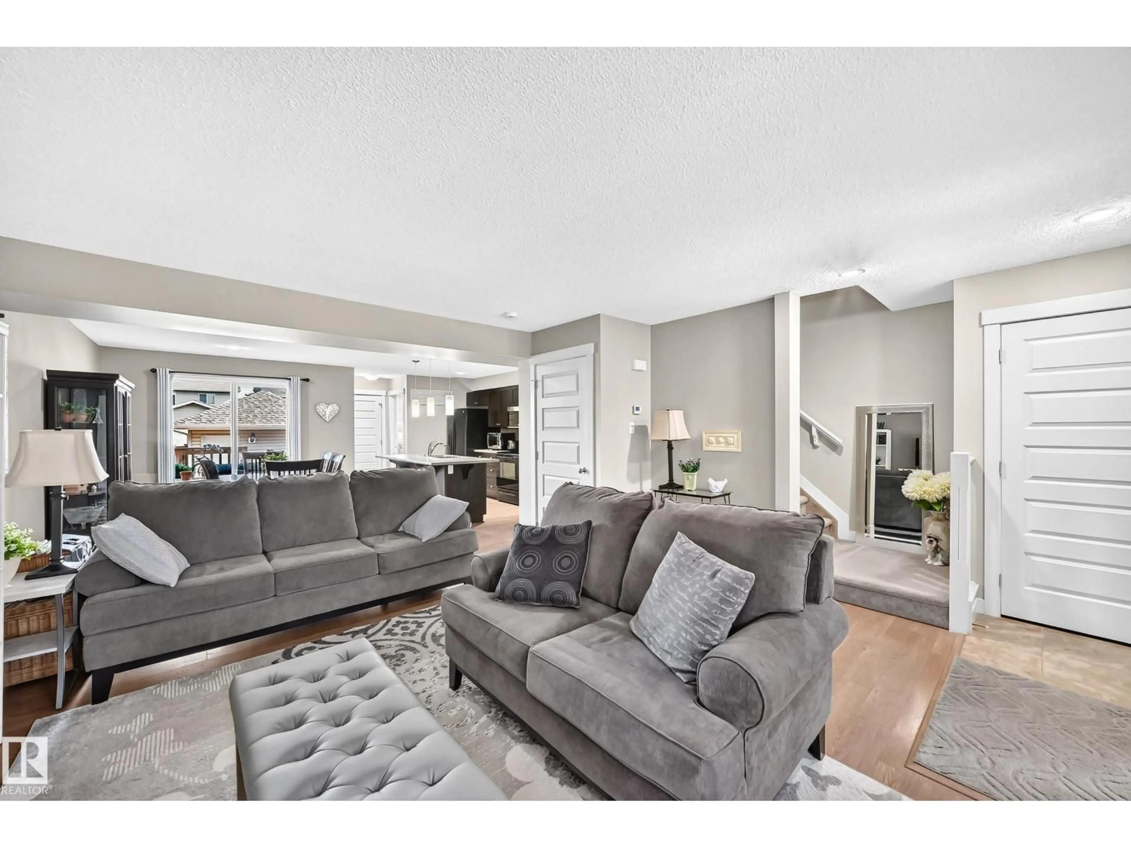 Living room with furniture, unknown for 466 CHAPPELLE DR, Edmonton Alberta T6W2B3
