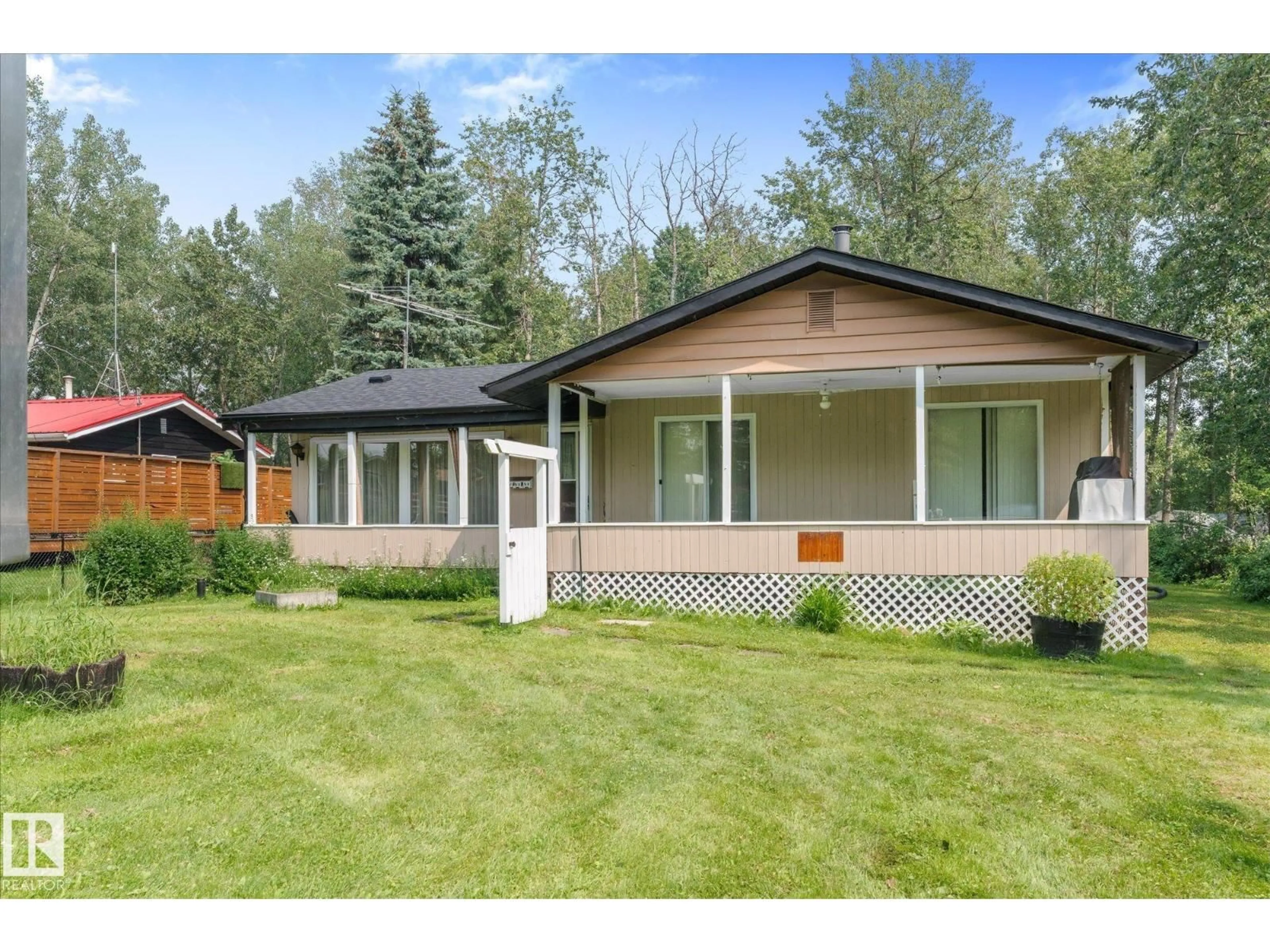 Home with vinyl exterior material, unknown for 53113 - 32 RGE ROAD 44, Rural Parkland County Alberta T0E2K0