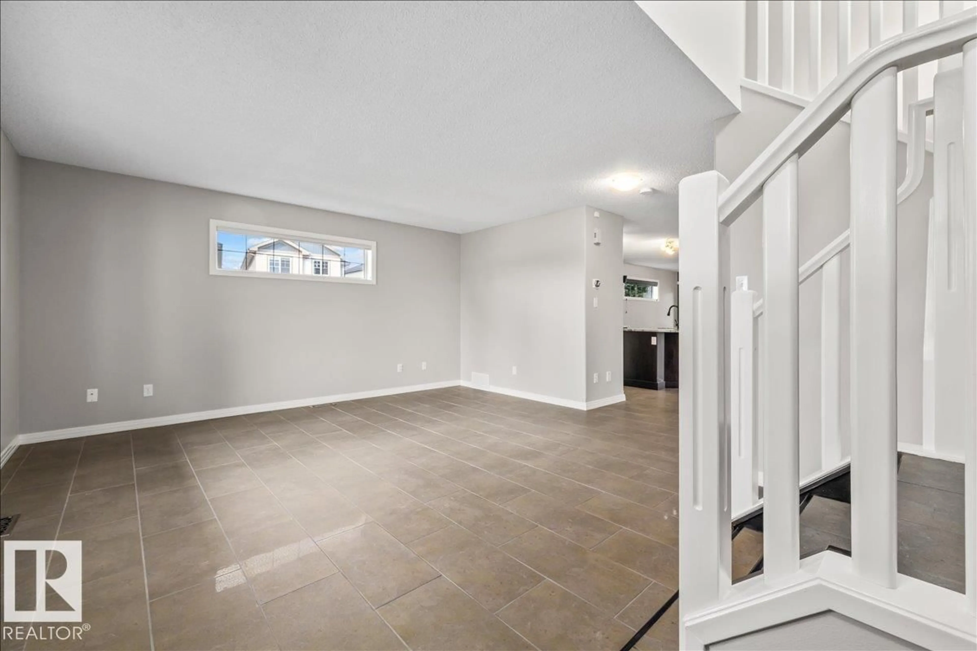 Indoor entryway for 1086 GRANTHAM DR, Edmonton Alberta T5T0W2