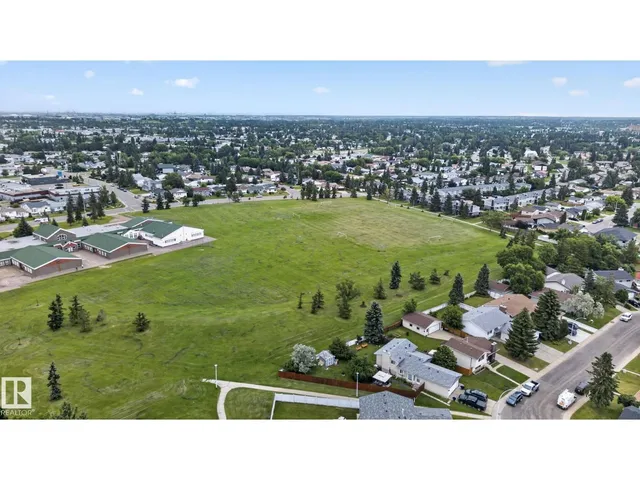 1344 LAKEWOOD ROAD, Edmonton 5