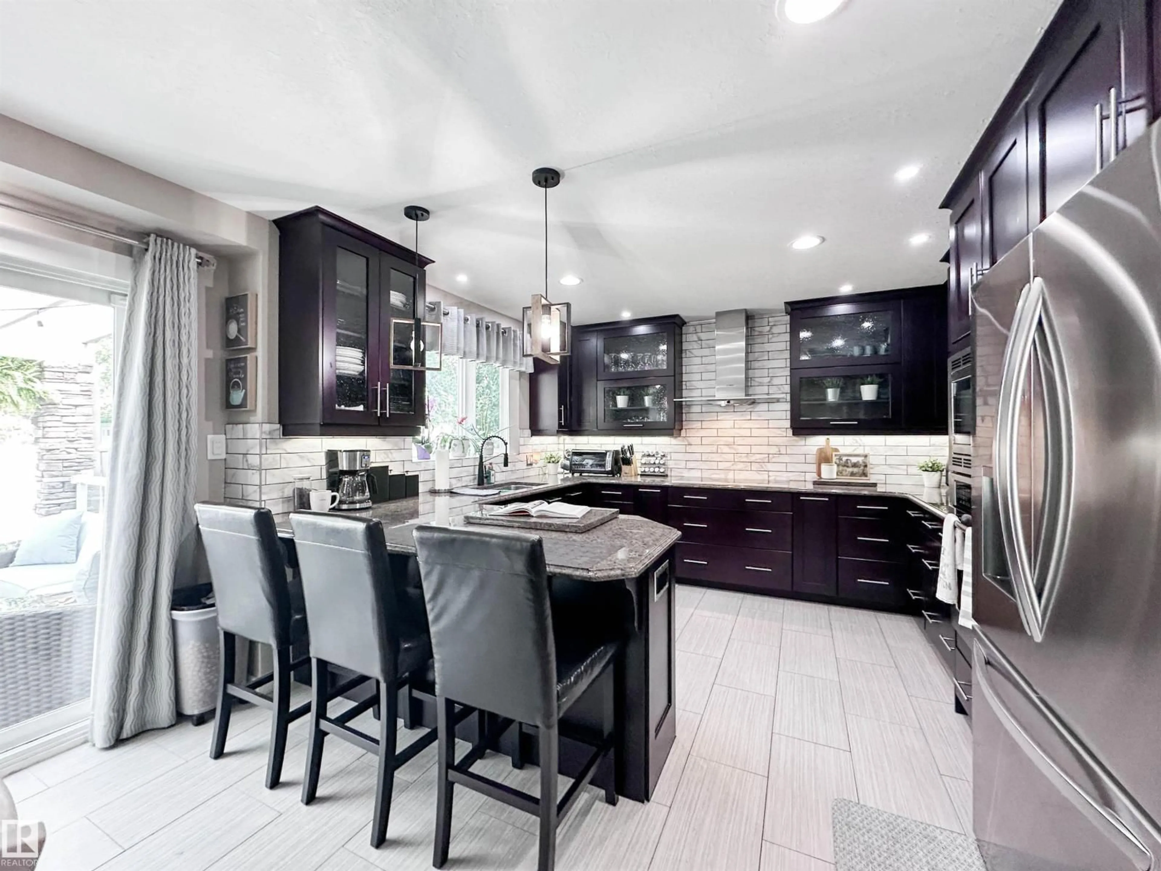 Contemporary kitchen, ceramic/tile floor for 71 LANCASTER CR, St. Albert Alberta T8N2N9