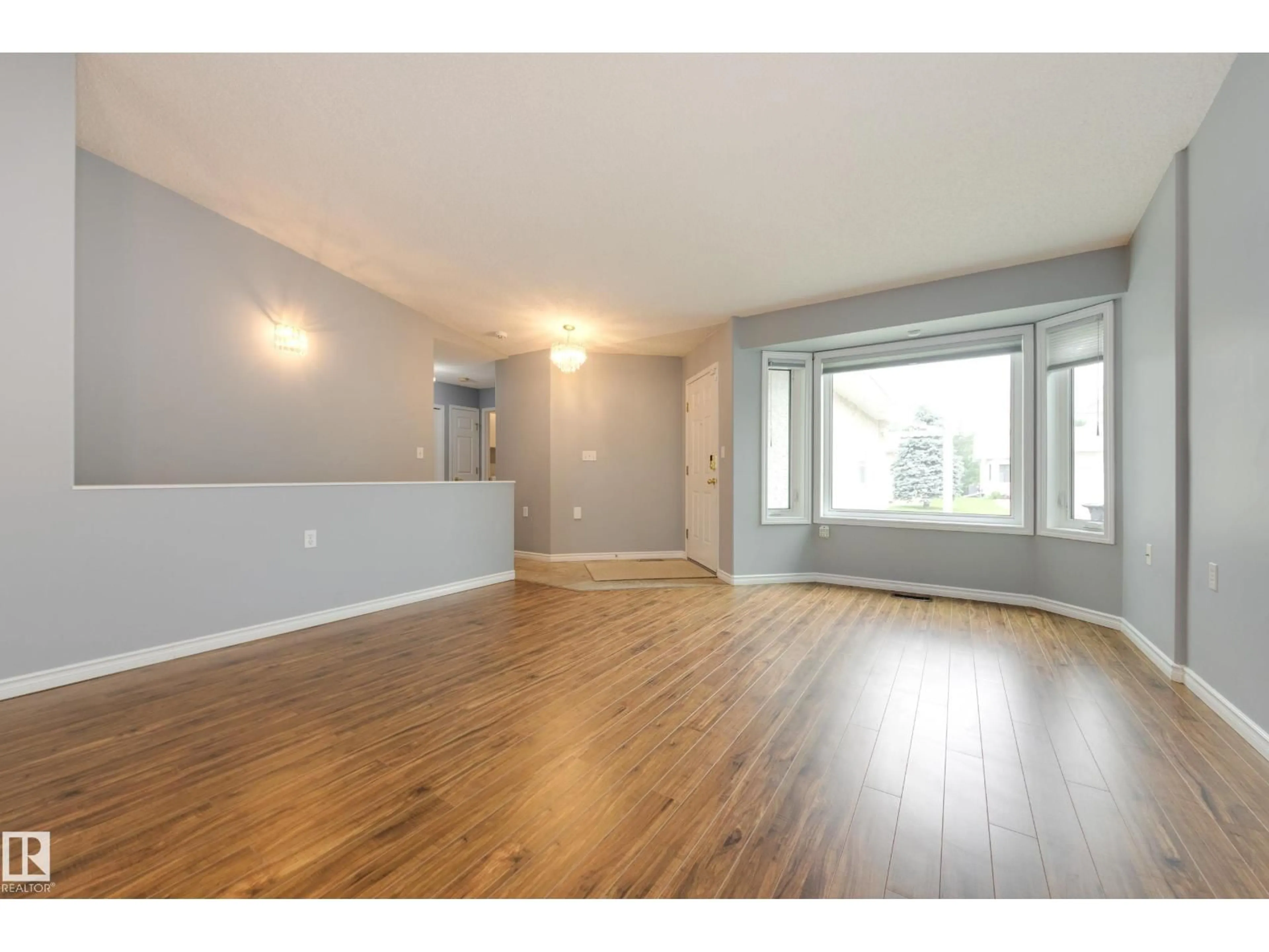 A pic of a room for 6558 158 AV, Edmonton Alberta T5Y2S7