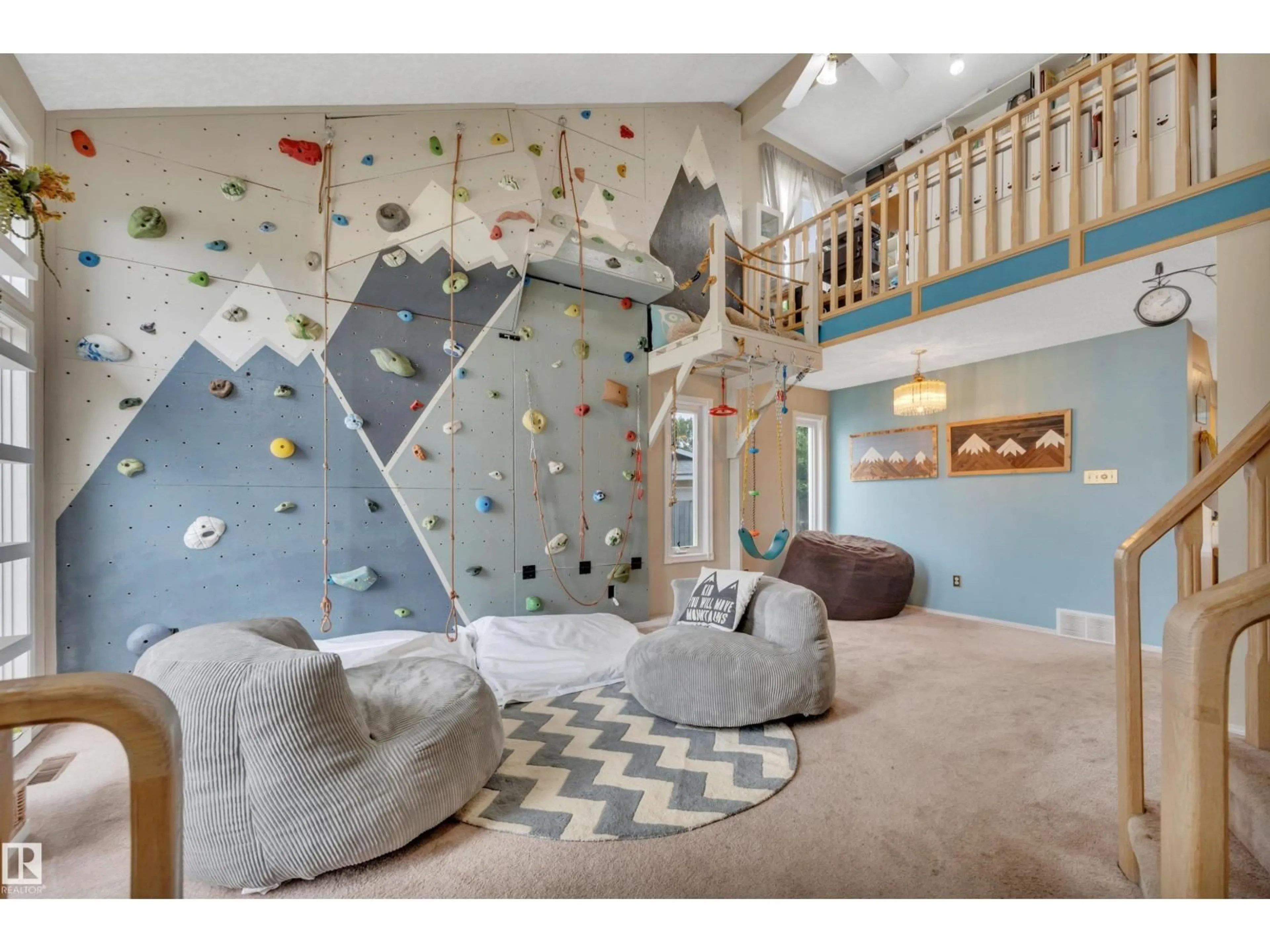 A pic of a room for NW - 10707 24 AV, Edmonton Alberta T6J5P9