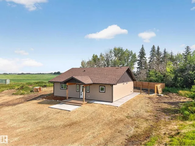 21318 TWP 464, Rural Camrose County 5