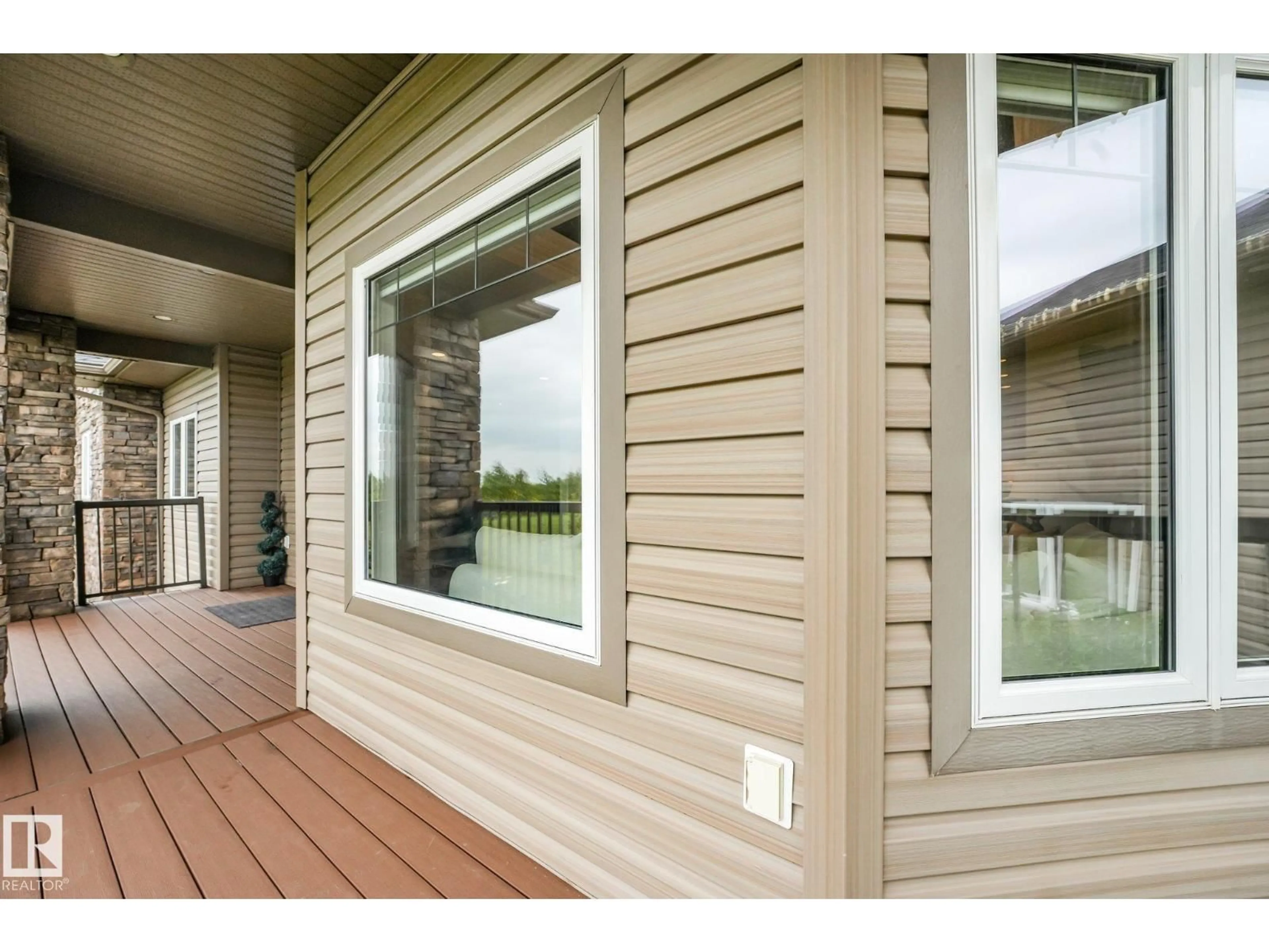 Home with vinyl exterior material, water/lake/river/ocean view for 524 - 14224 T, Rural Minburn County Alberta T9C0A4