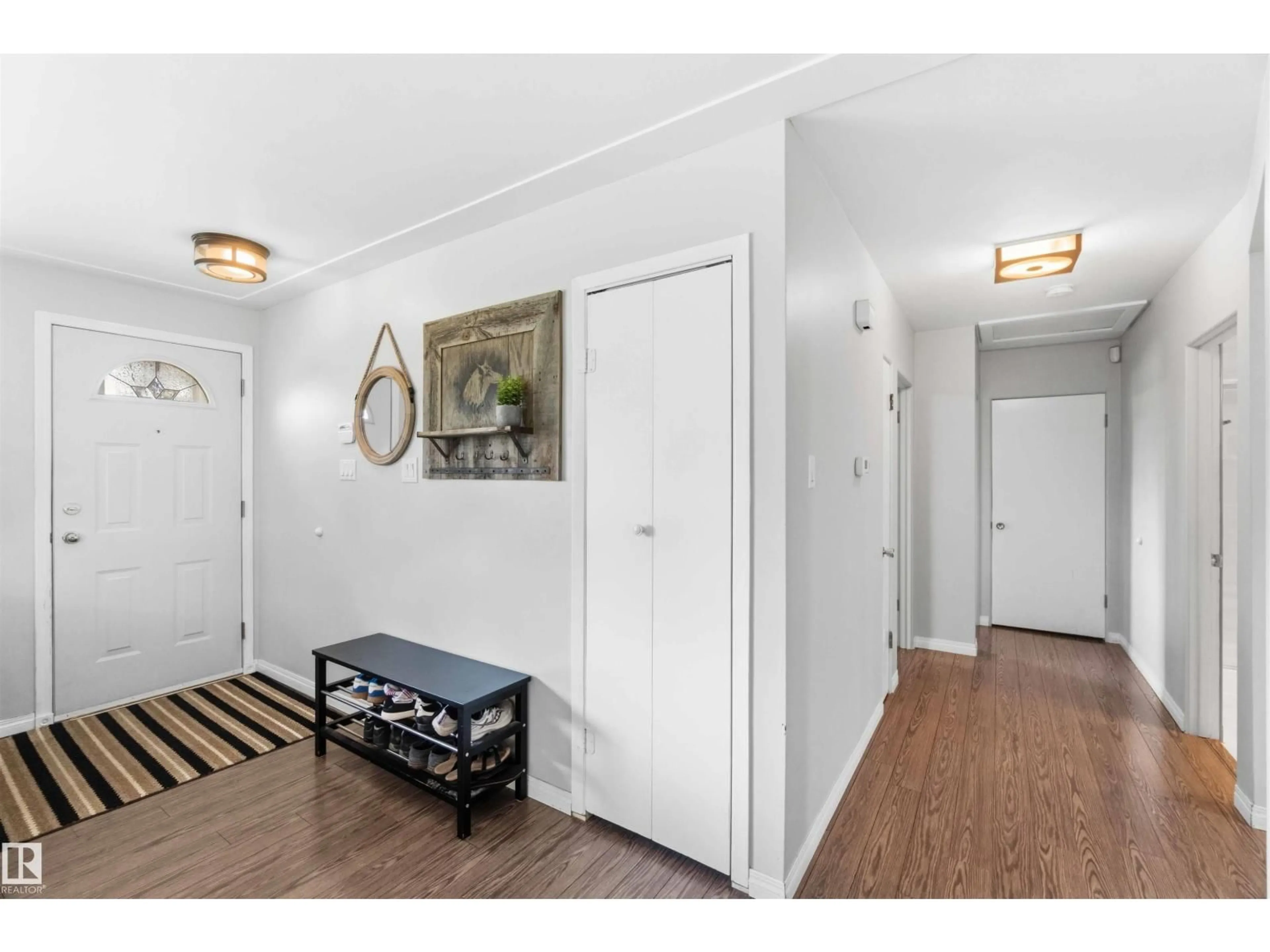 Indoor entryway for 5208 105 ST, Edmonton Alberta T6H2M8