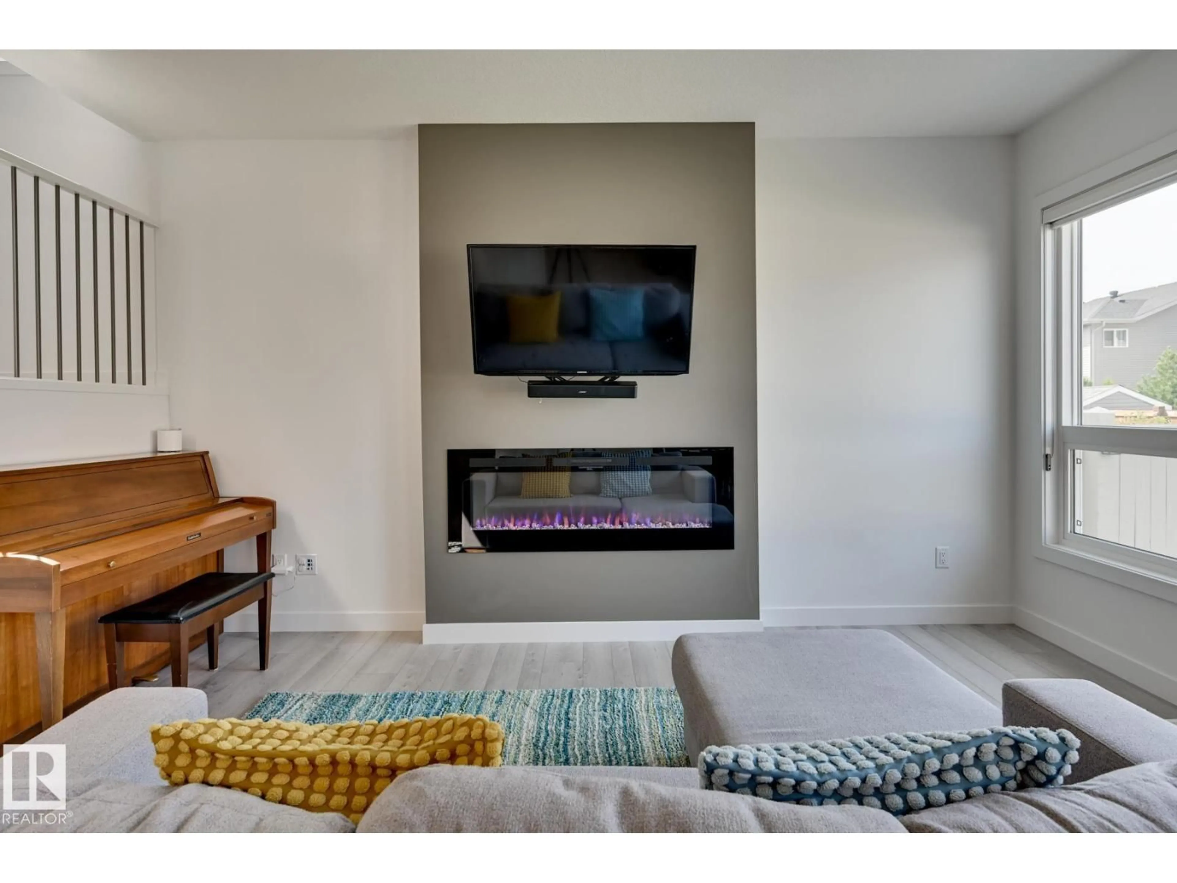 Home theater for SW - 15628 15 AV, Edmonton Alberta T6W4K8