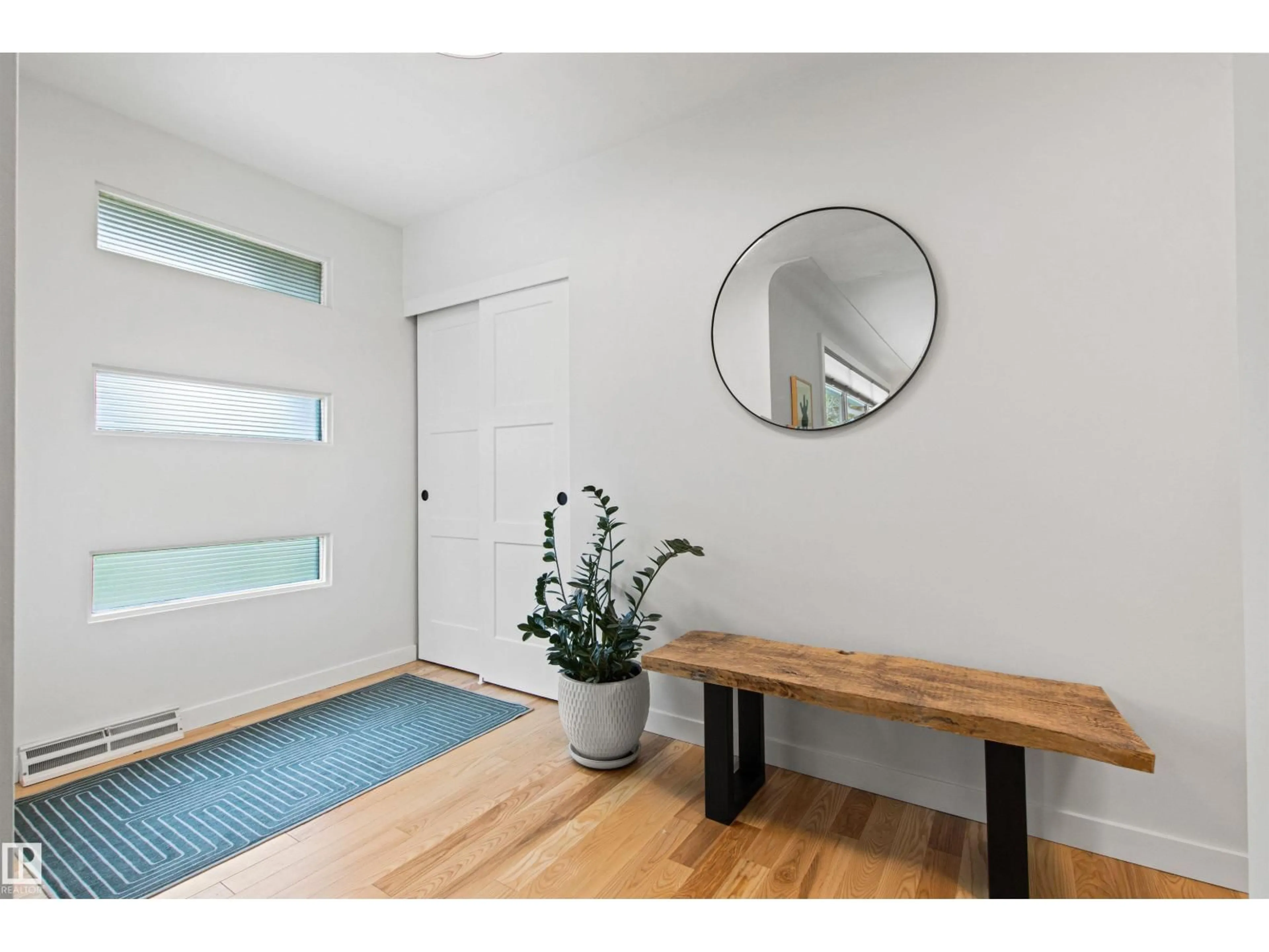 Indoor entryway for 8932 145 ST, Edmonton Alberta T5R0T8