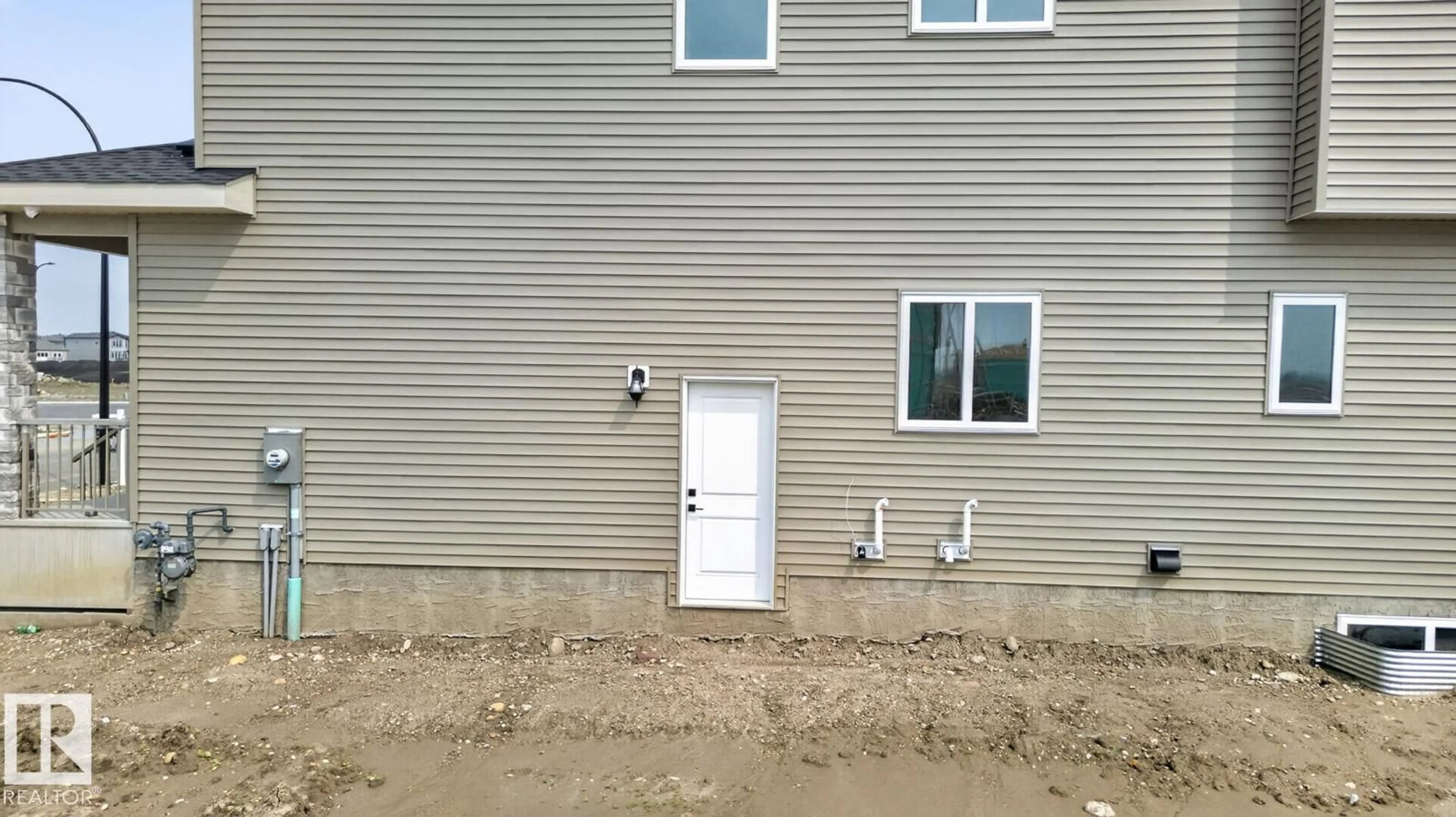Unknown for 450 ROBINSON BLVD, Leduc Alberta T9E1P8