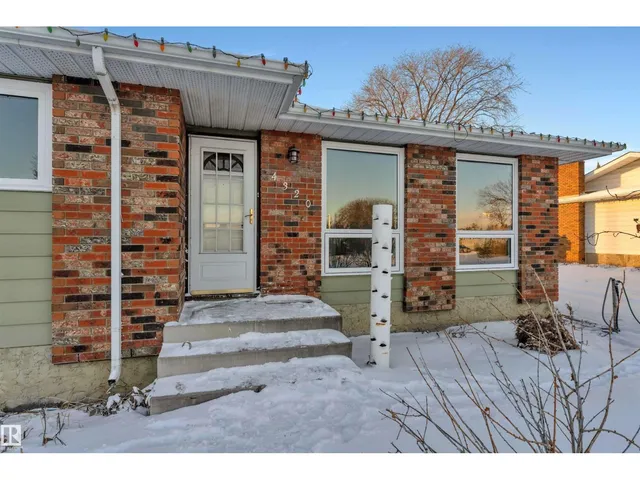 4320 74 ST, Edmonton 3