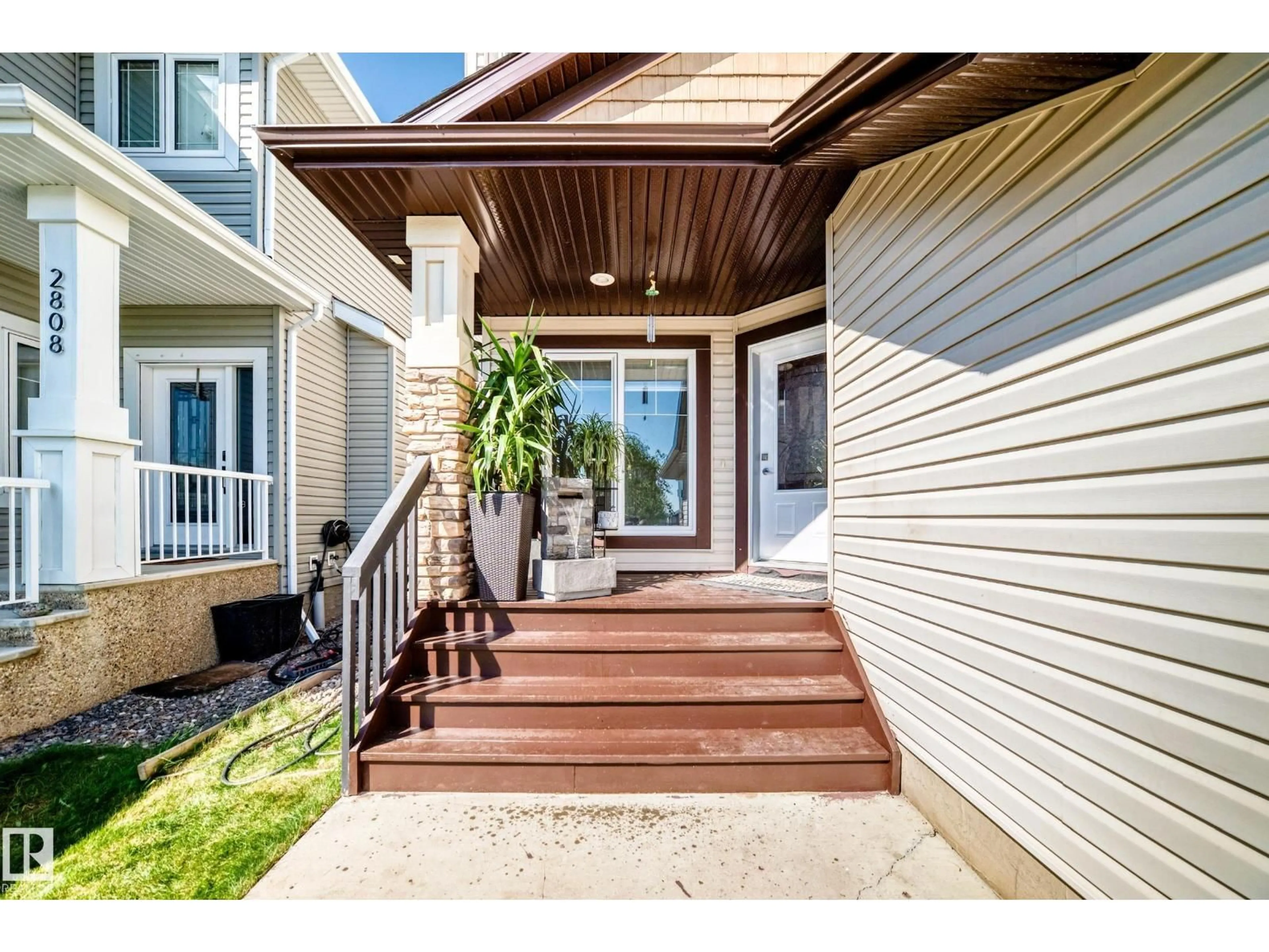 Unknown for 2812 12 ST, Edmonton Alberta T6T0V8