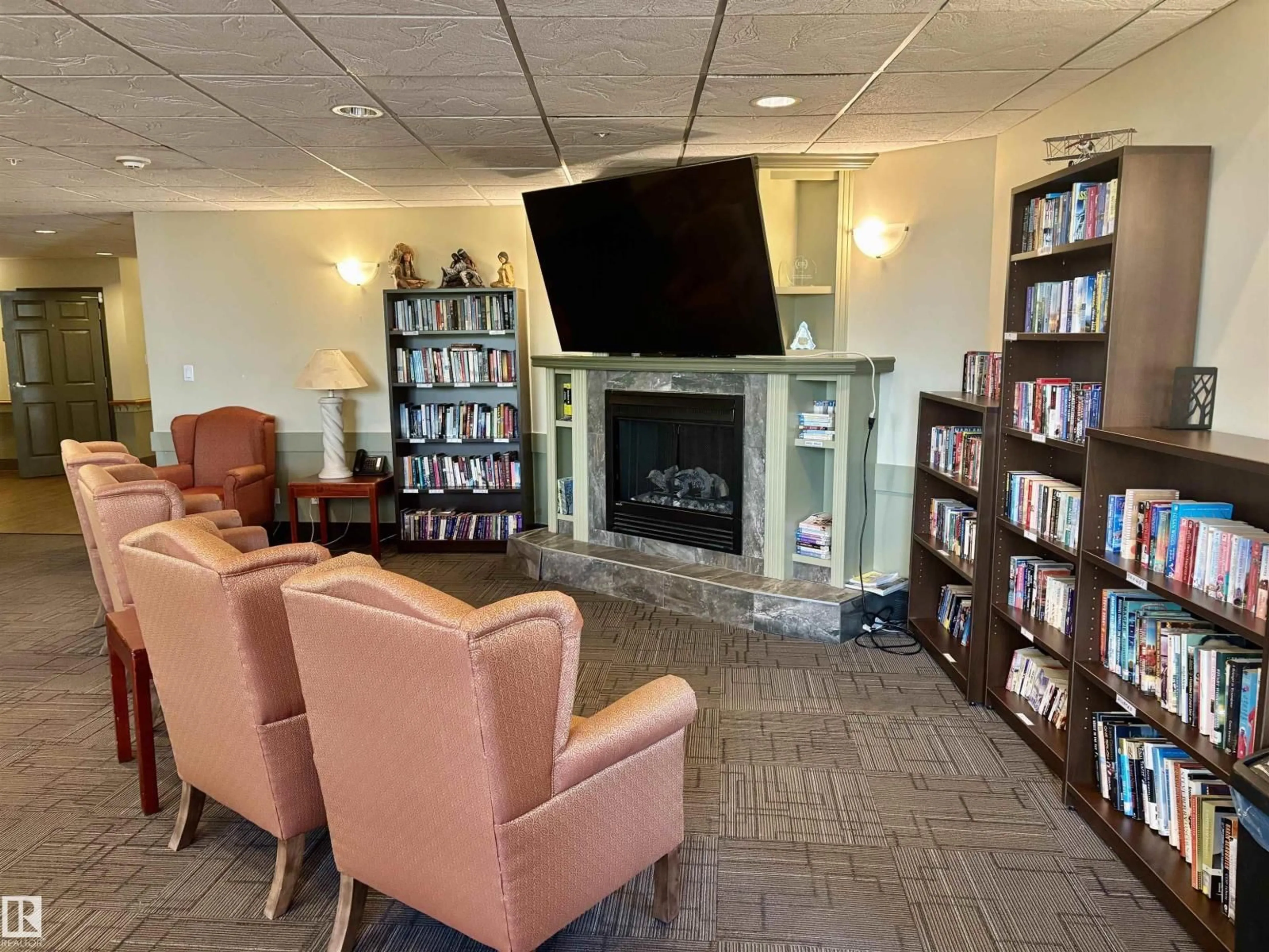 Lobby for 202 - 8802 SOUTHFORT DR, Fort Saskatchewan Alberta T8L4R6