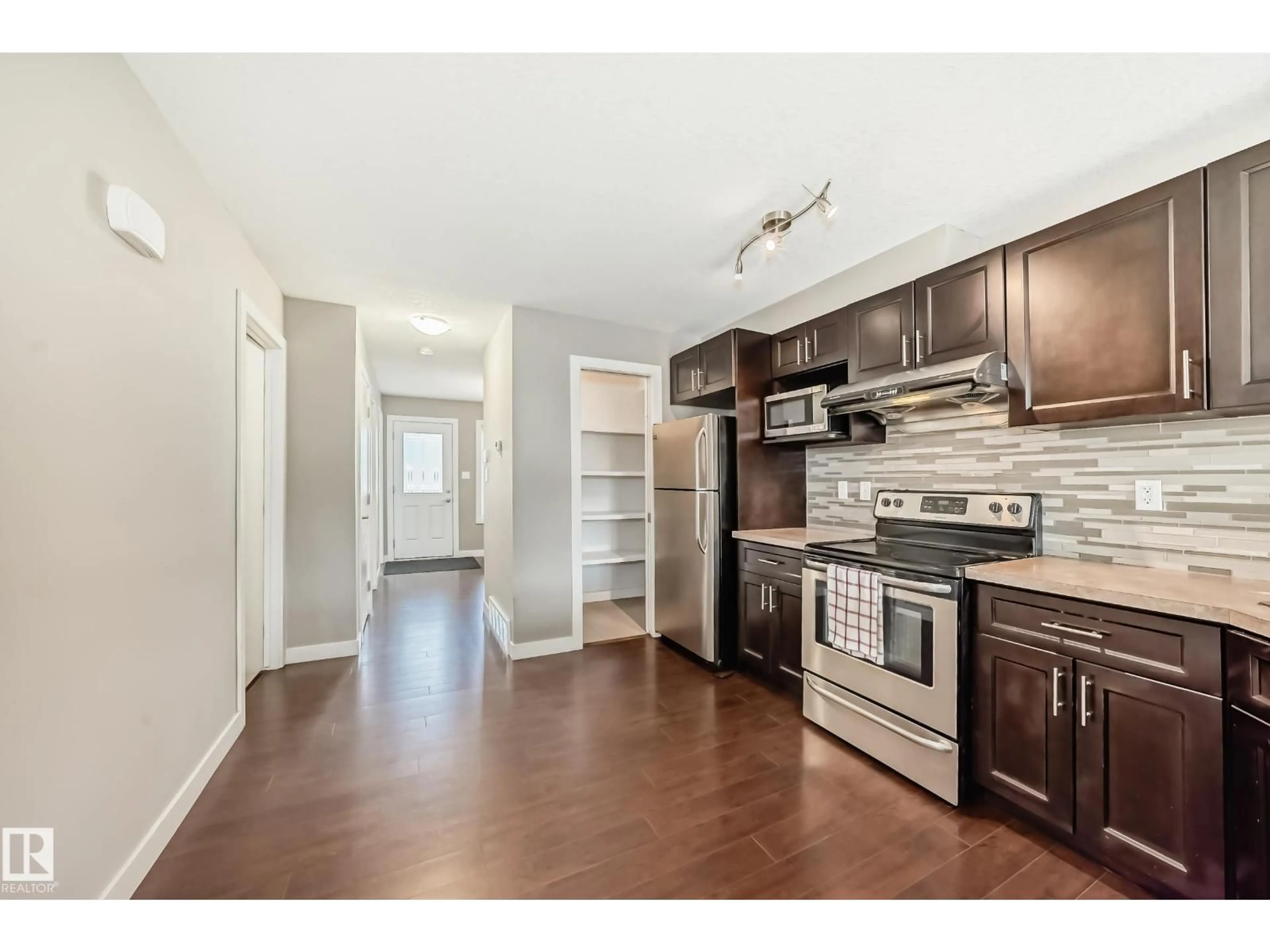 Unknown for NW - 12118 125 ST, Edmonton Alberta T5L0S6