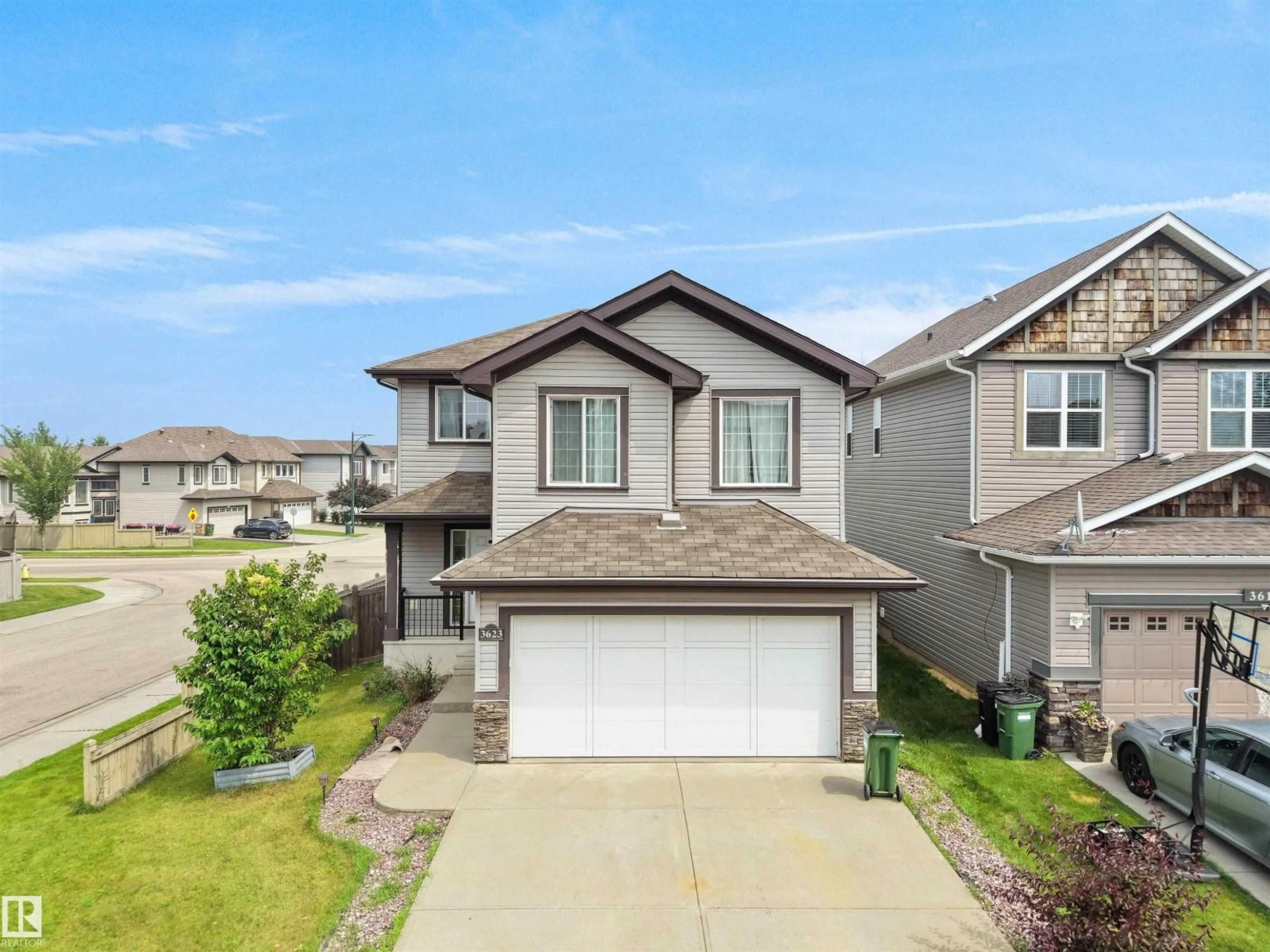 A pic from outside/outdoor area/front of a property/back of a property/a pic from drone, street for NW - 3623 15A ST, Edmonton Alberta T6T0M4