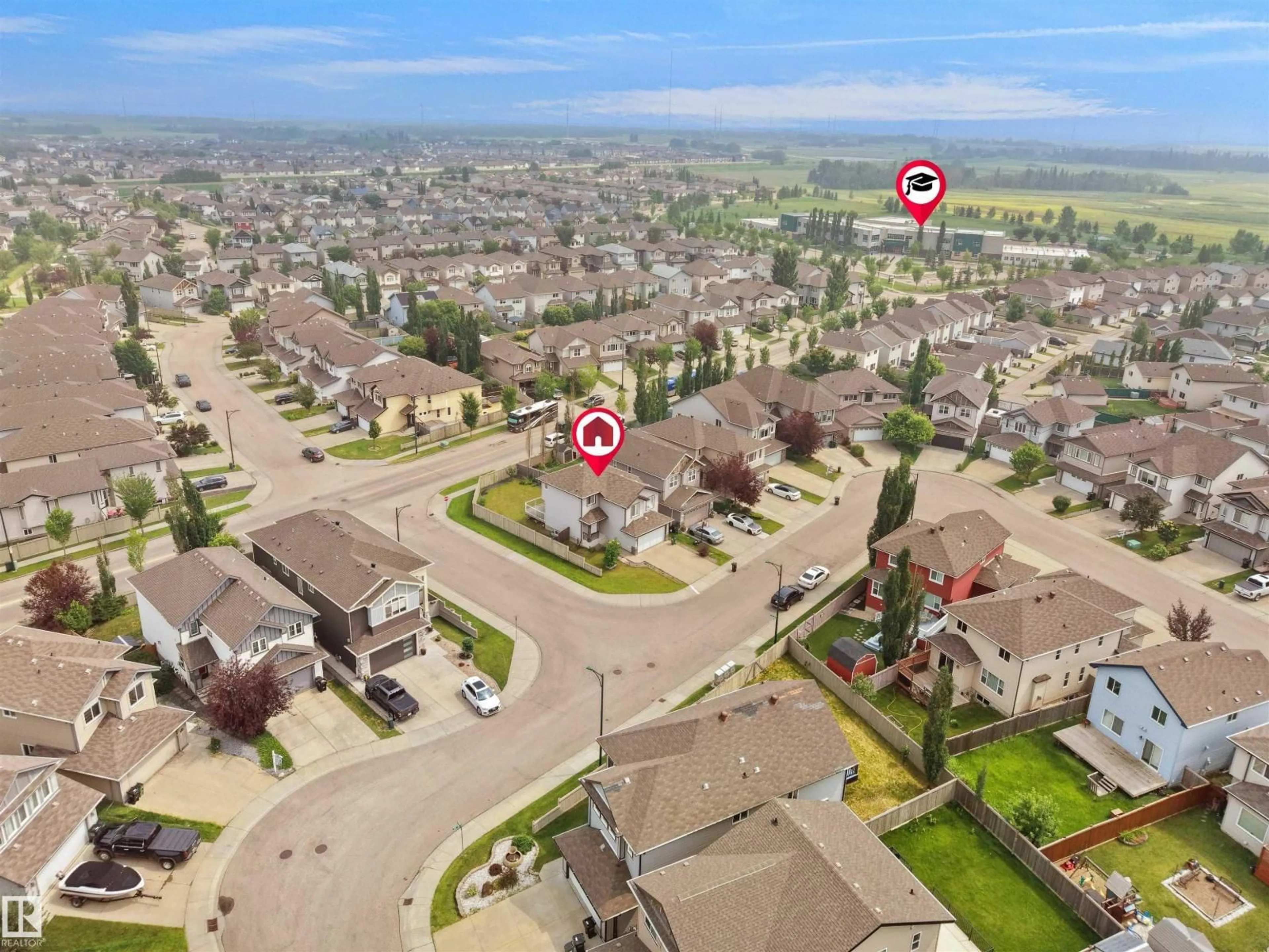 A pic from outside/outdoor area/front of a property/back of a property/a pic from drone, street for NW - 3623 15A ST, Edmonton Alberta T6T0M4