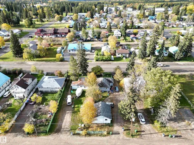 4615 4 AVENUE, Edson 5