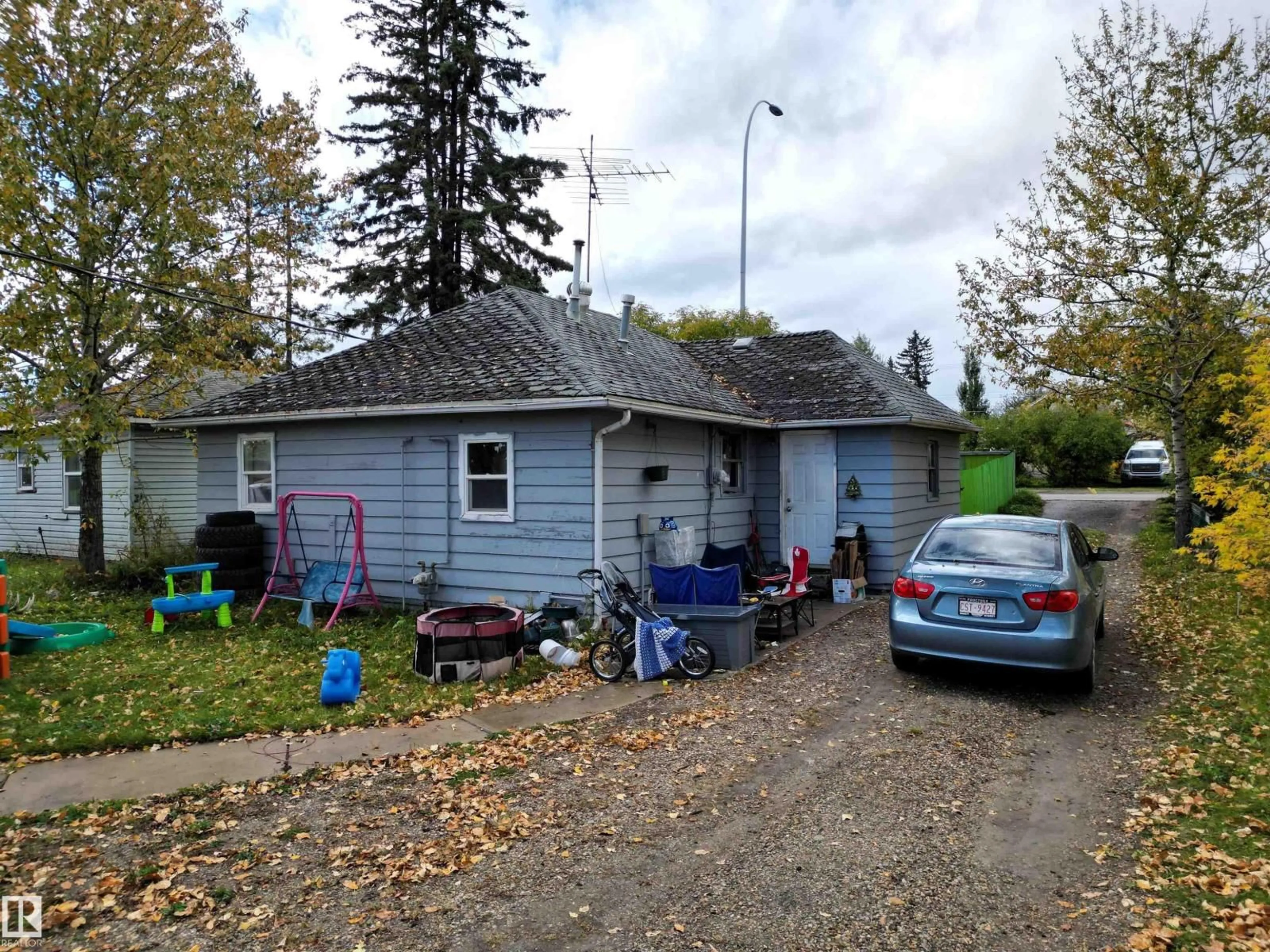 Unknown for 4619 4 AVENUE, Edson Alberta T7E1T8