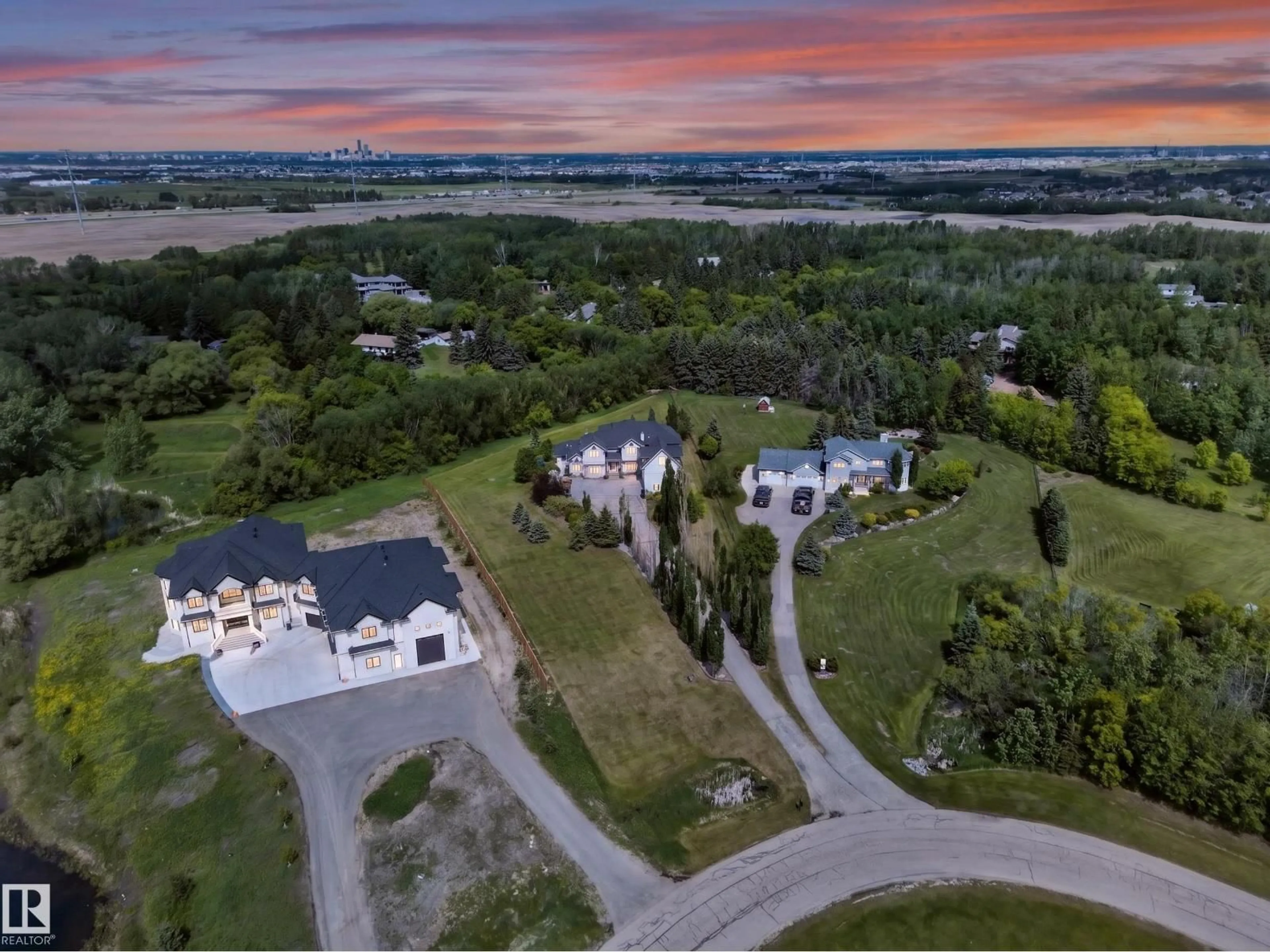 A pic from outside/outdoor area/front of a property/back of a property/a pic from drone, unknown for 52216 RGE ROAD 233, Rural Strathcona County Alberta T8B1C9