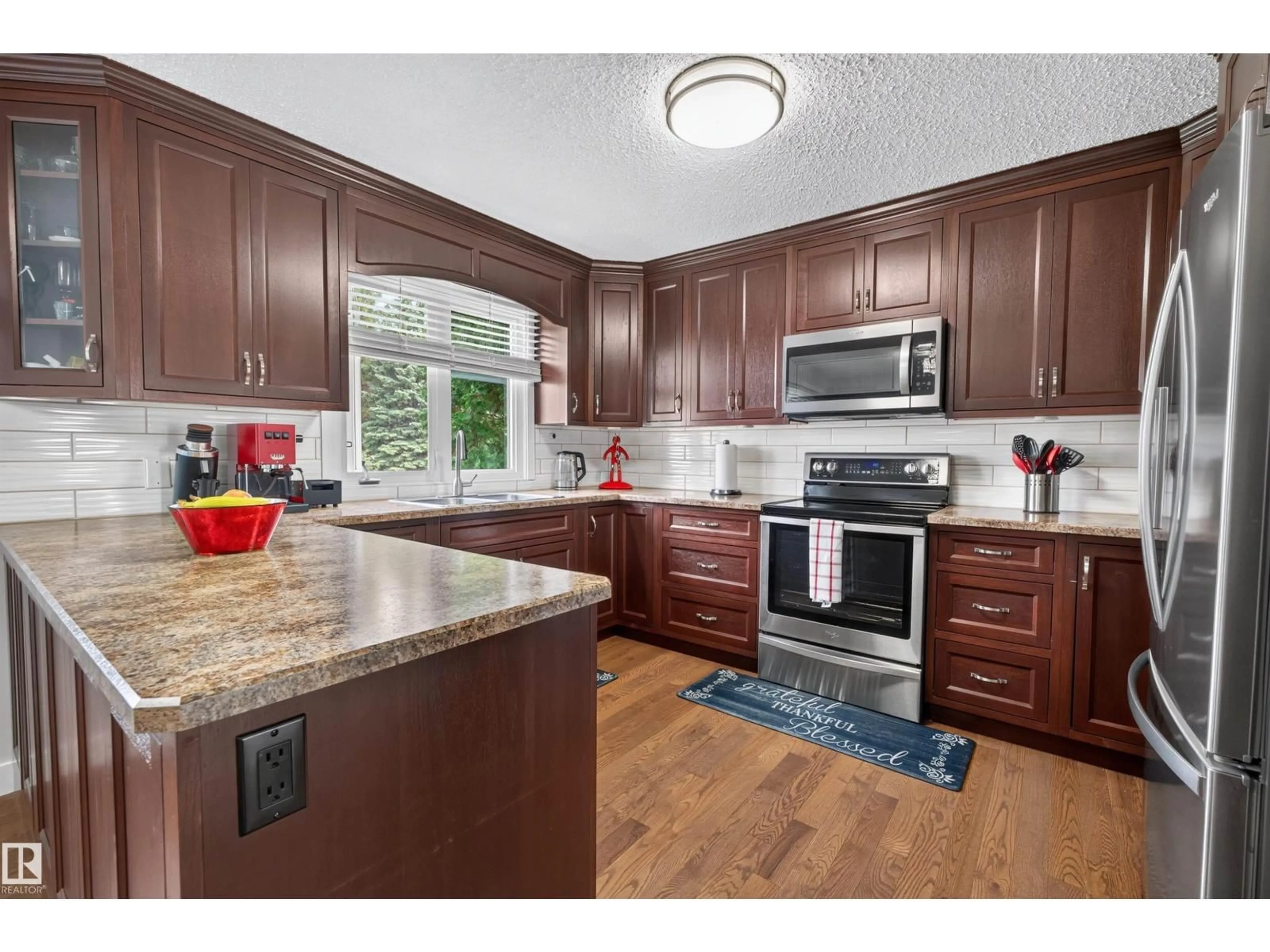Open concept kitchen, unknown for 5219 55 AV, Mundare Alberta T0B3H0