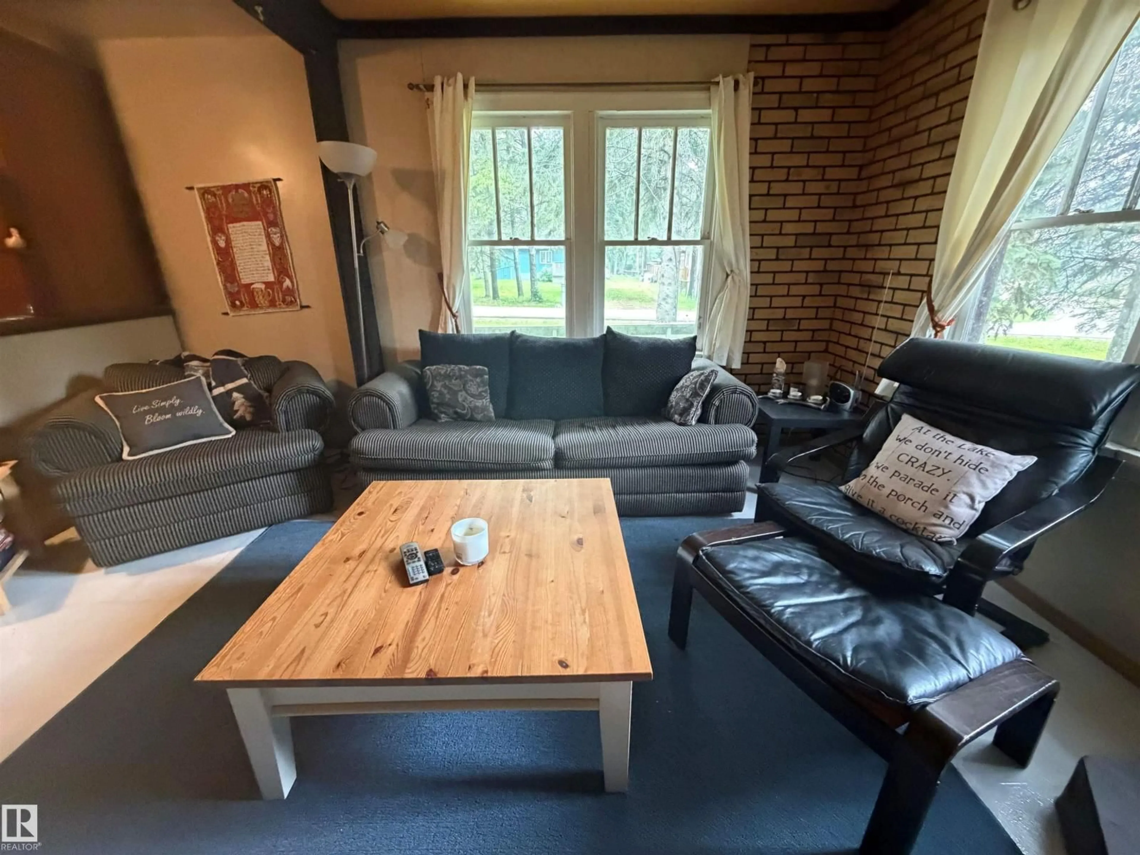 Living room with furniture, unknown for 515 5TH ST, Rural Wetaskiwin County Alberta T0C2V0