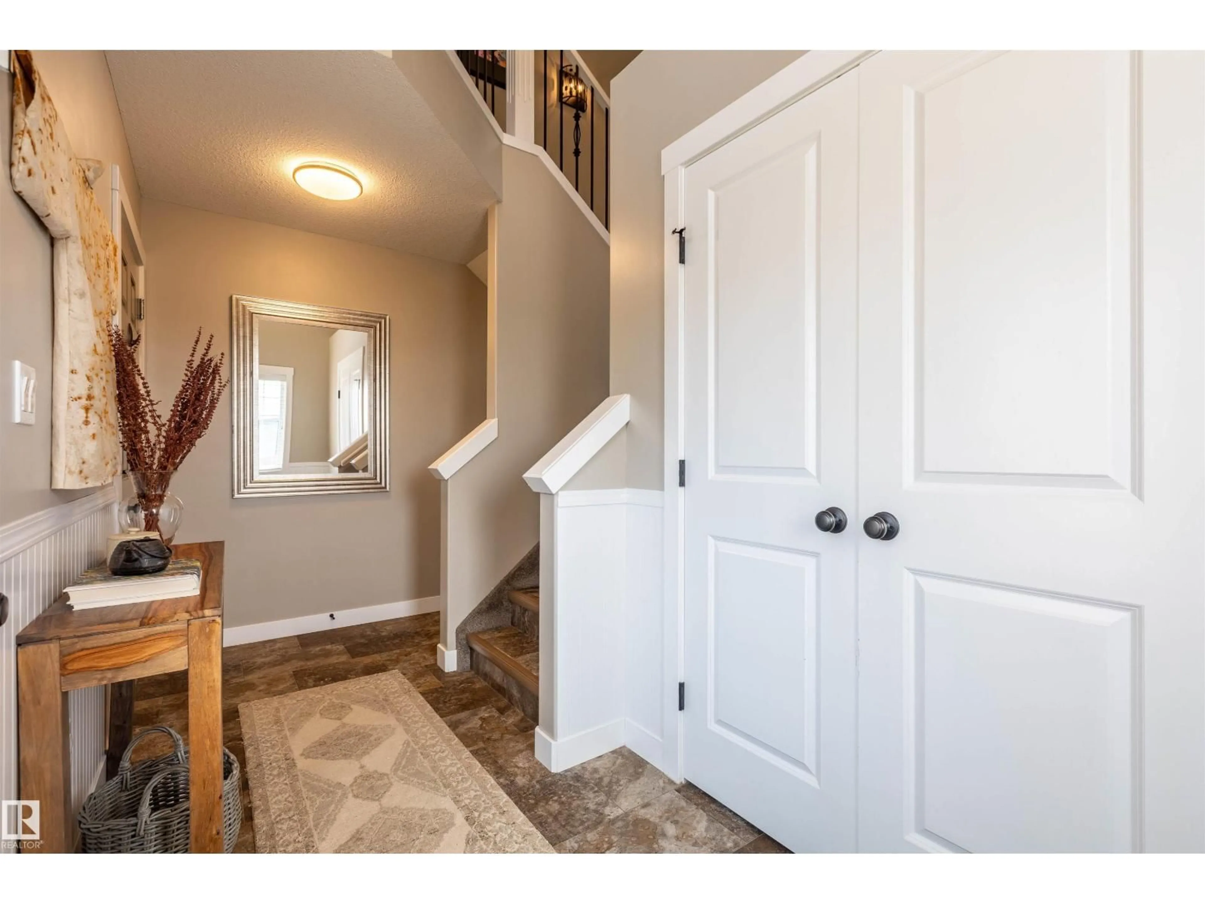 Indoor entryway for 9604 87 ST, Morinville Alberta T8R0C5
