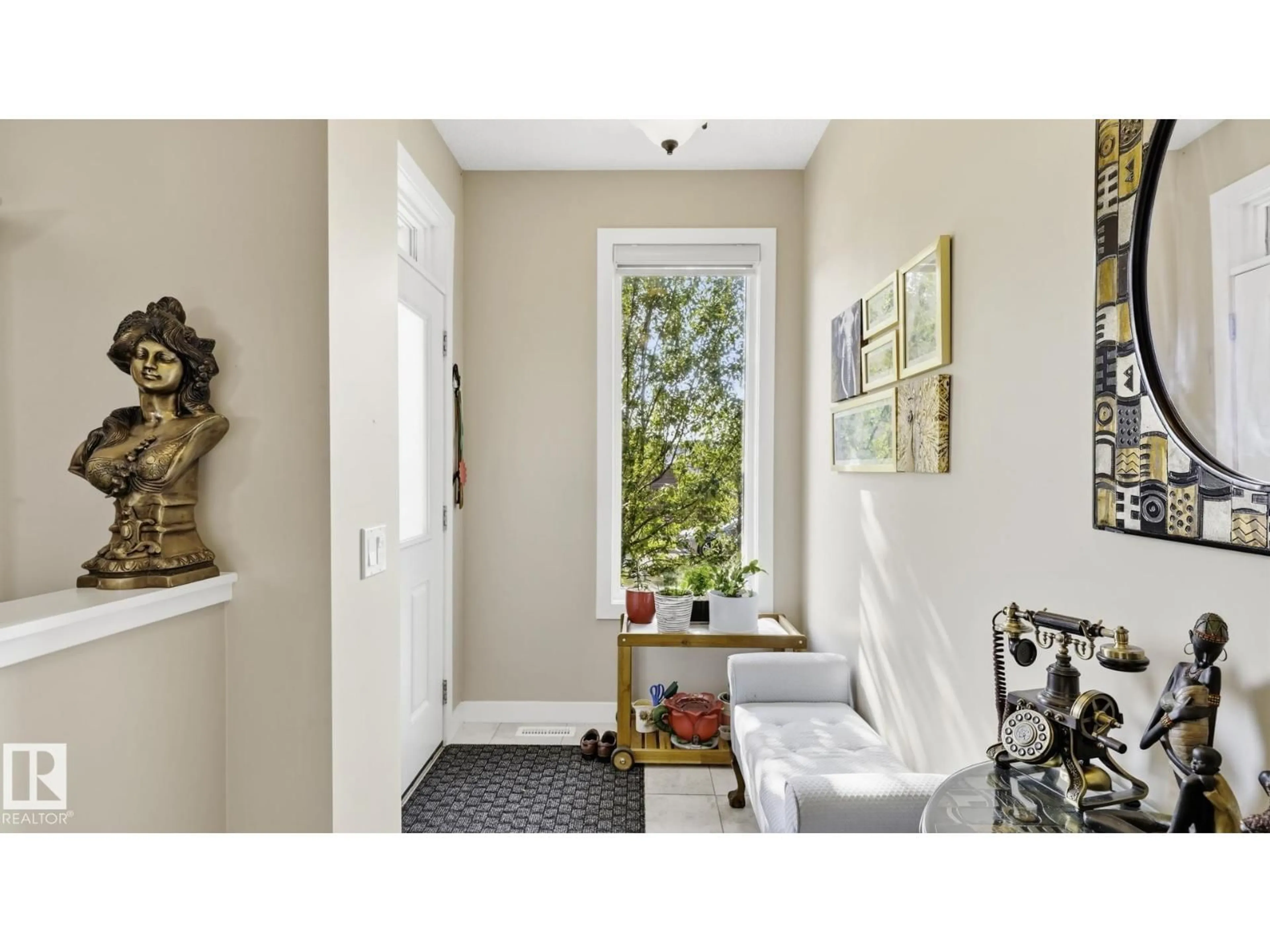 Indoor entryway for SW - 731 36 ST, Edmonton Alberta T6X2G6