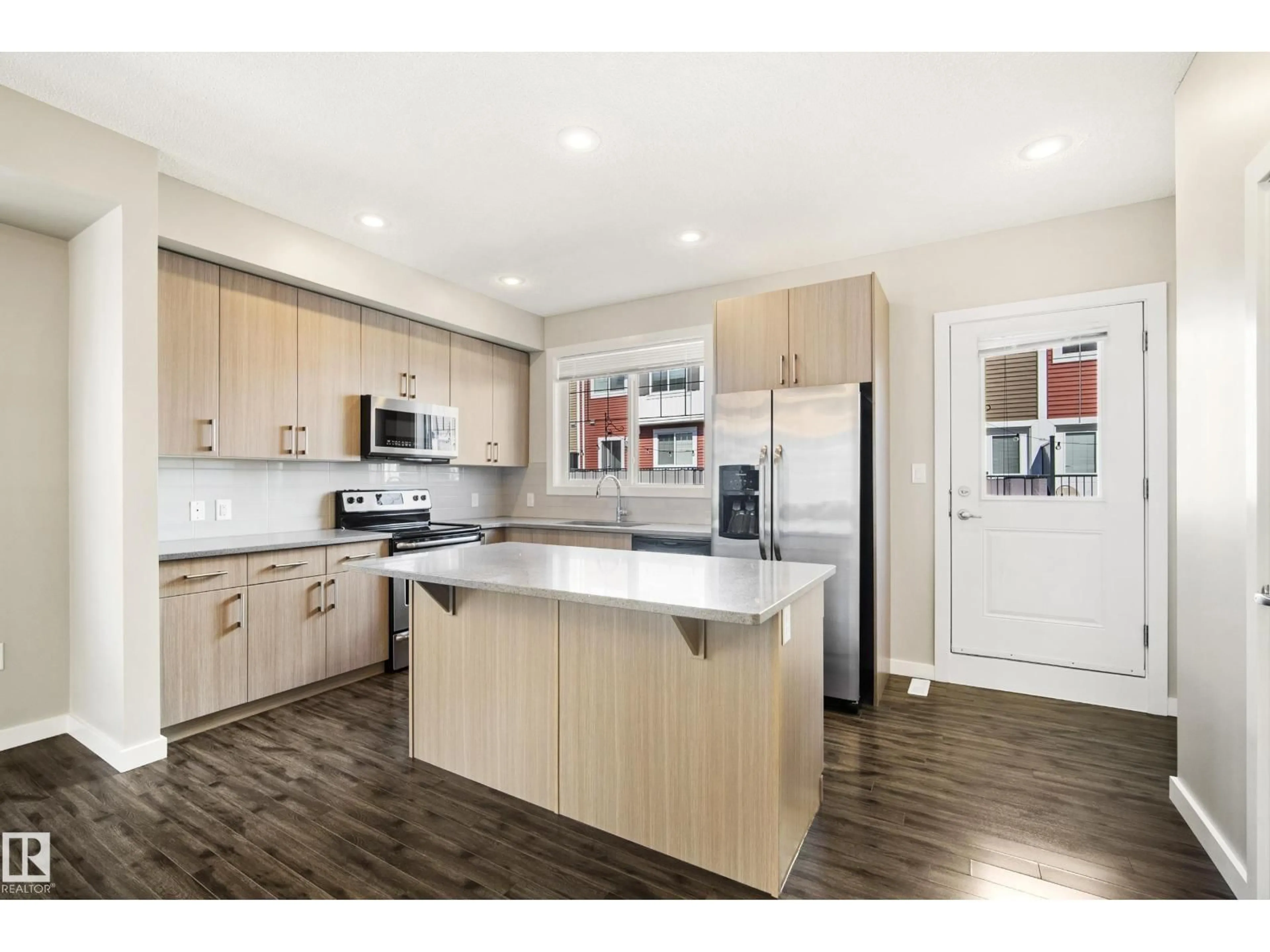 Open concept kitchen, unknown for #82 - 2803 JAMES MOWATT TRAIL, Edmonton Alberta T6W2P5