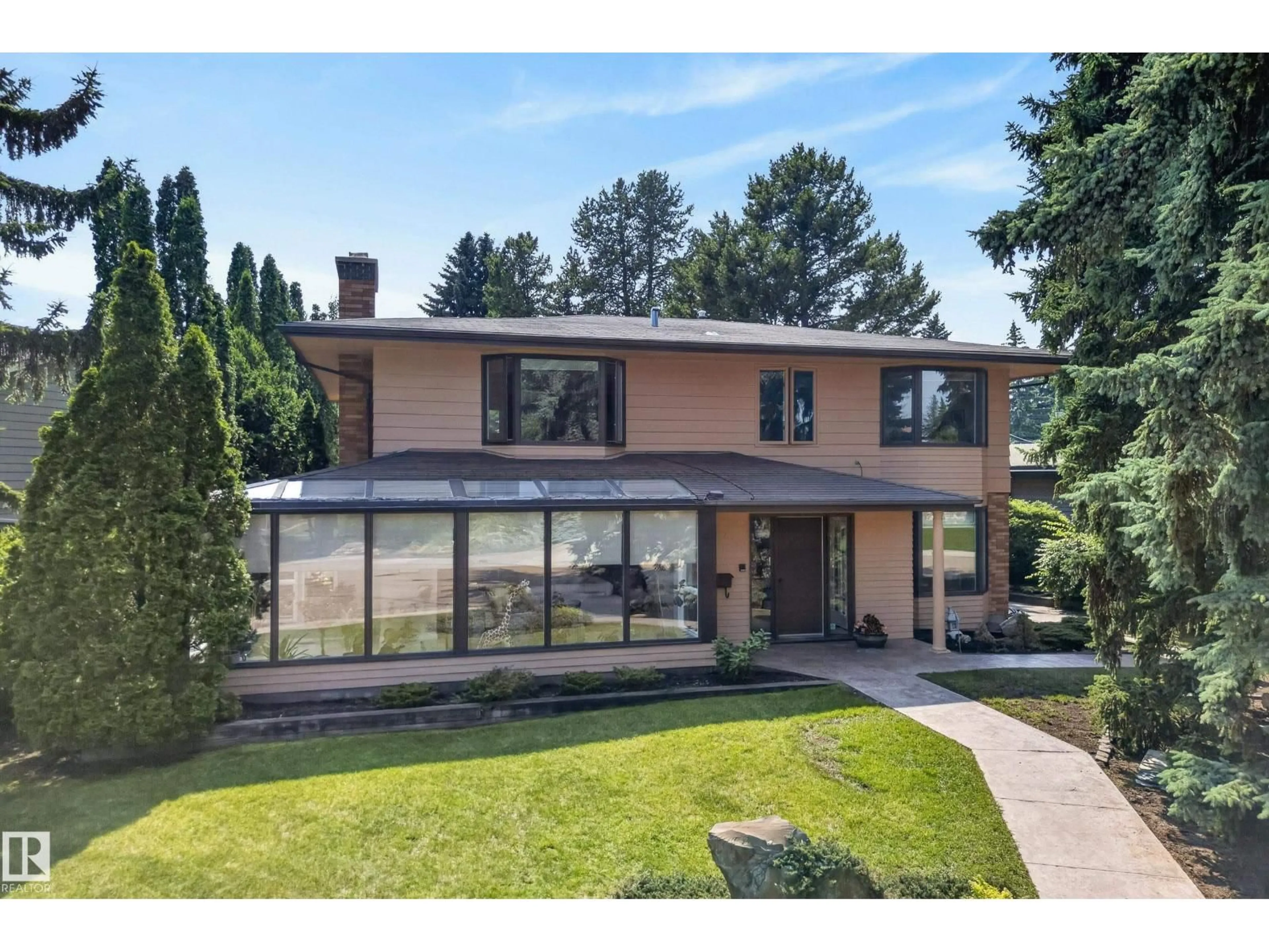 Home with brick exterior material, unknown for 13803 91 AV, Edmonton Alberta T5R4X8