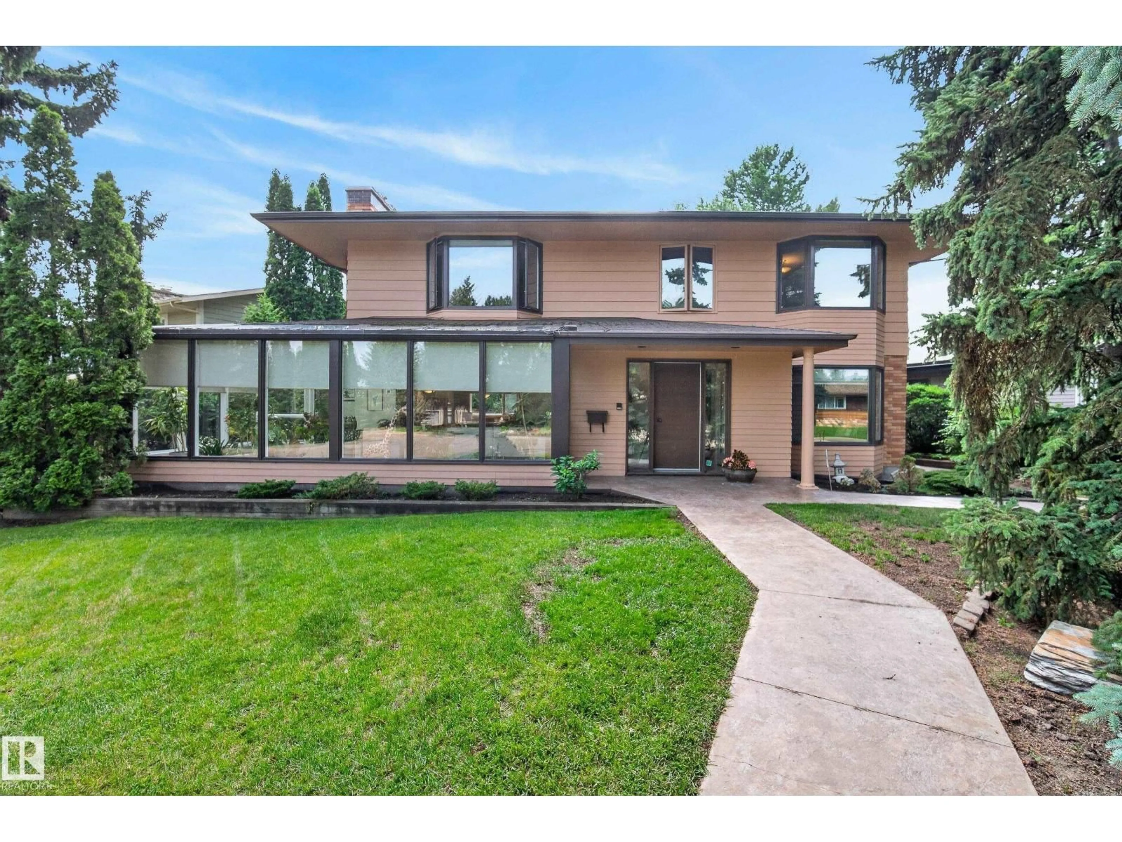 Home with brick exterior material, street for 13803 91 AV, Edmonton Alberta T5R4X8