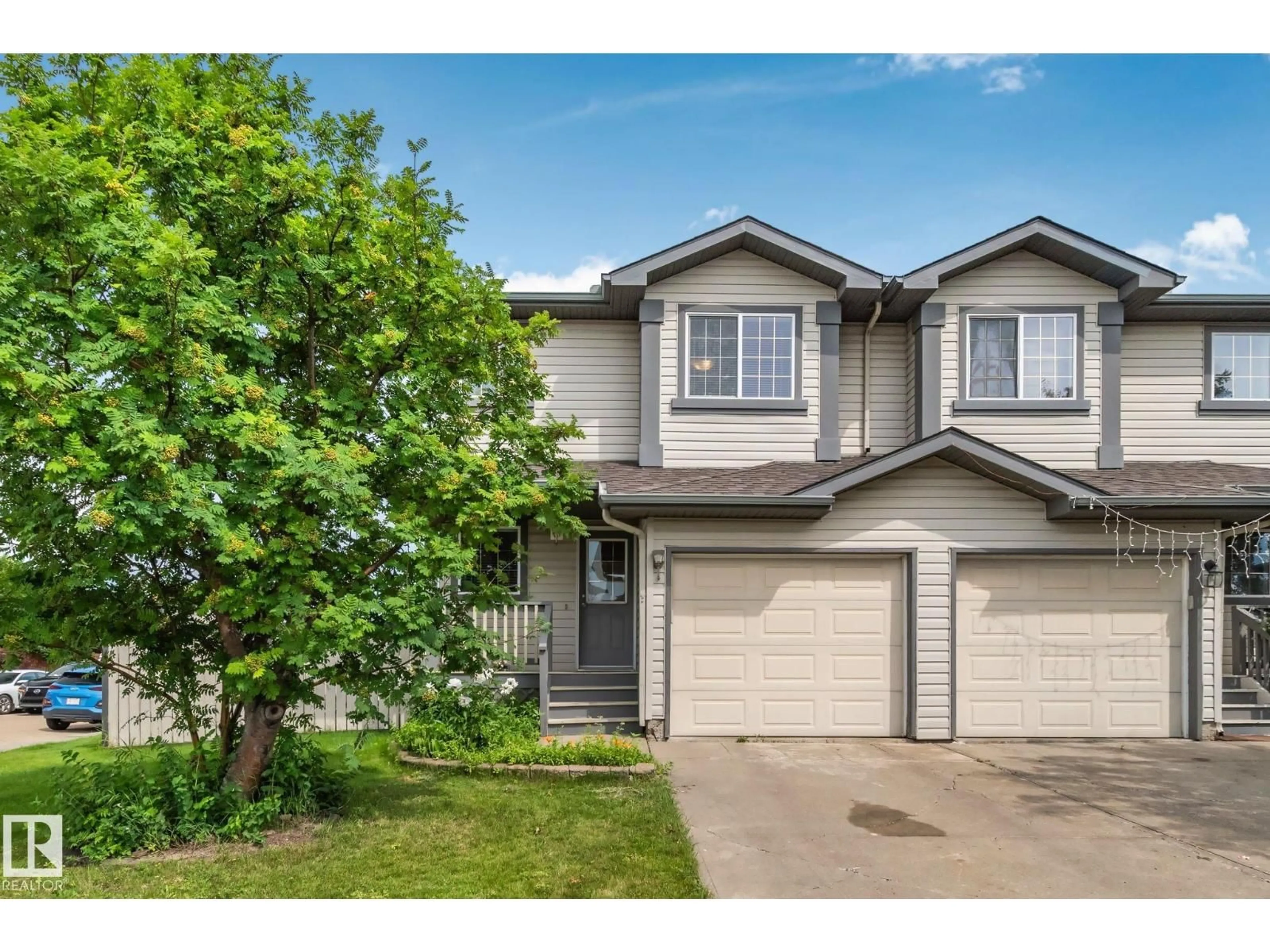 Home with vinyl exterior material, street for 3769 21 ST, Edmonton Alberta T6T1R7
