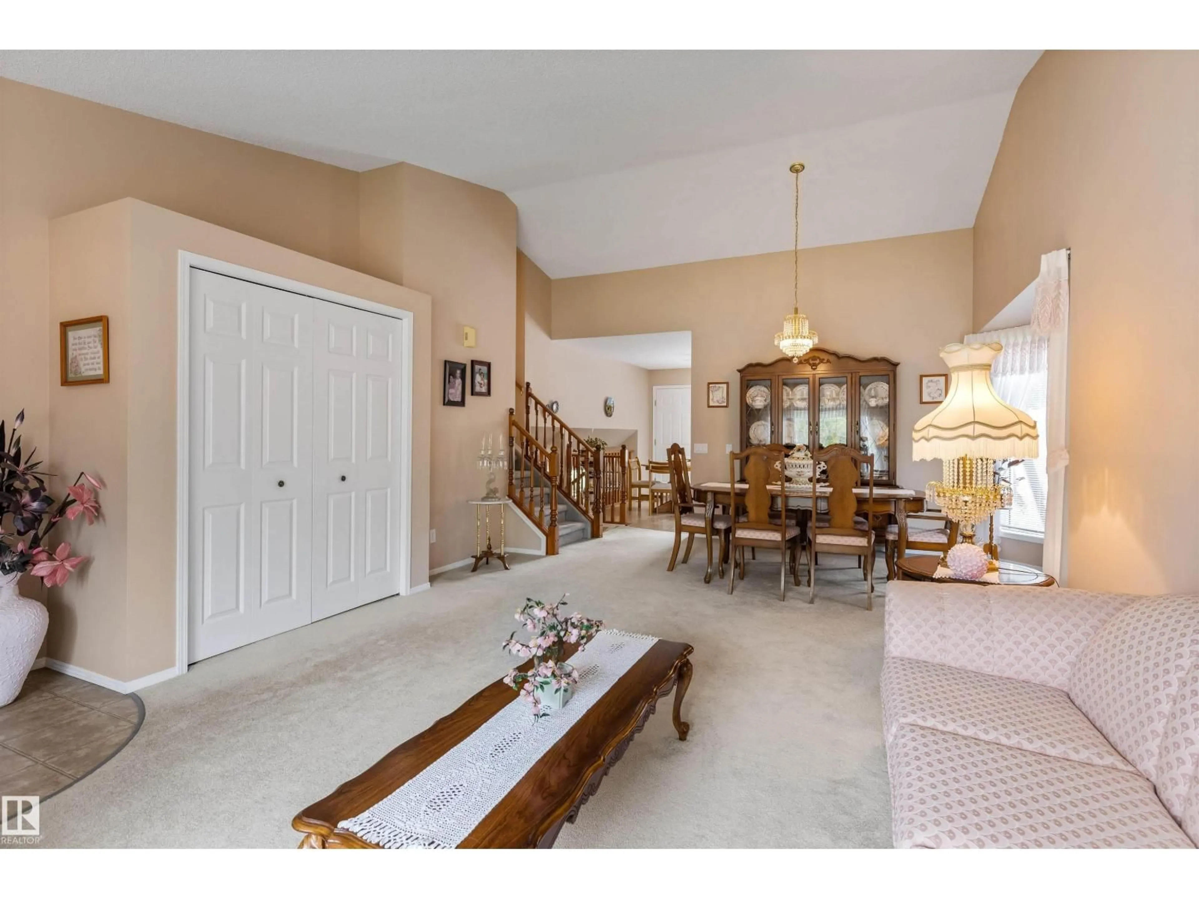 Unknown for 2 DUNVEGAN CT, St. Albert Alberta T8N6B1