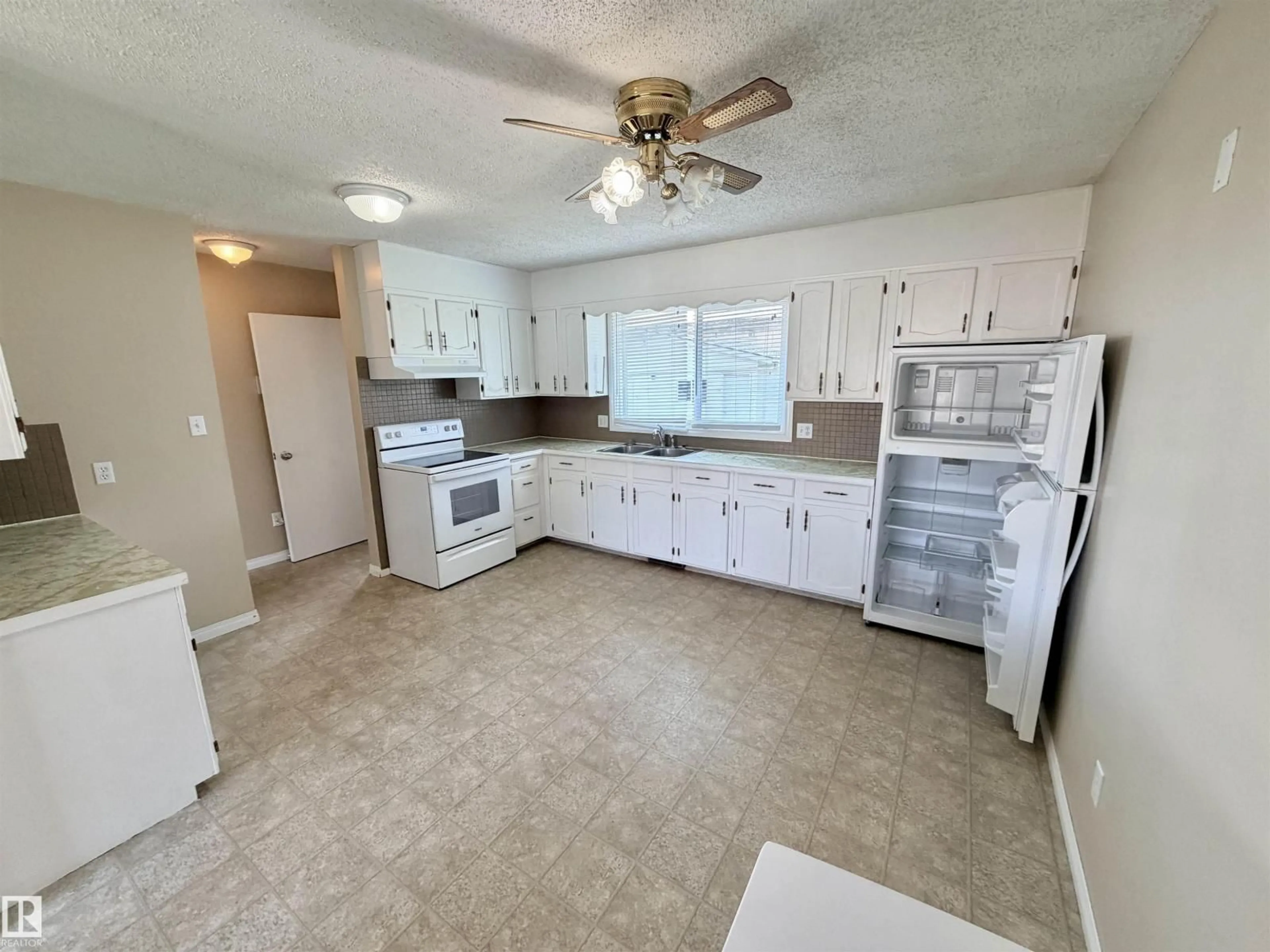 Unknown for 5117 51 AV, St. Paul Town Alberta T0A3A1
