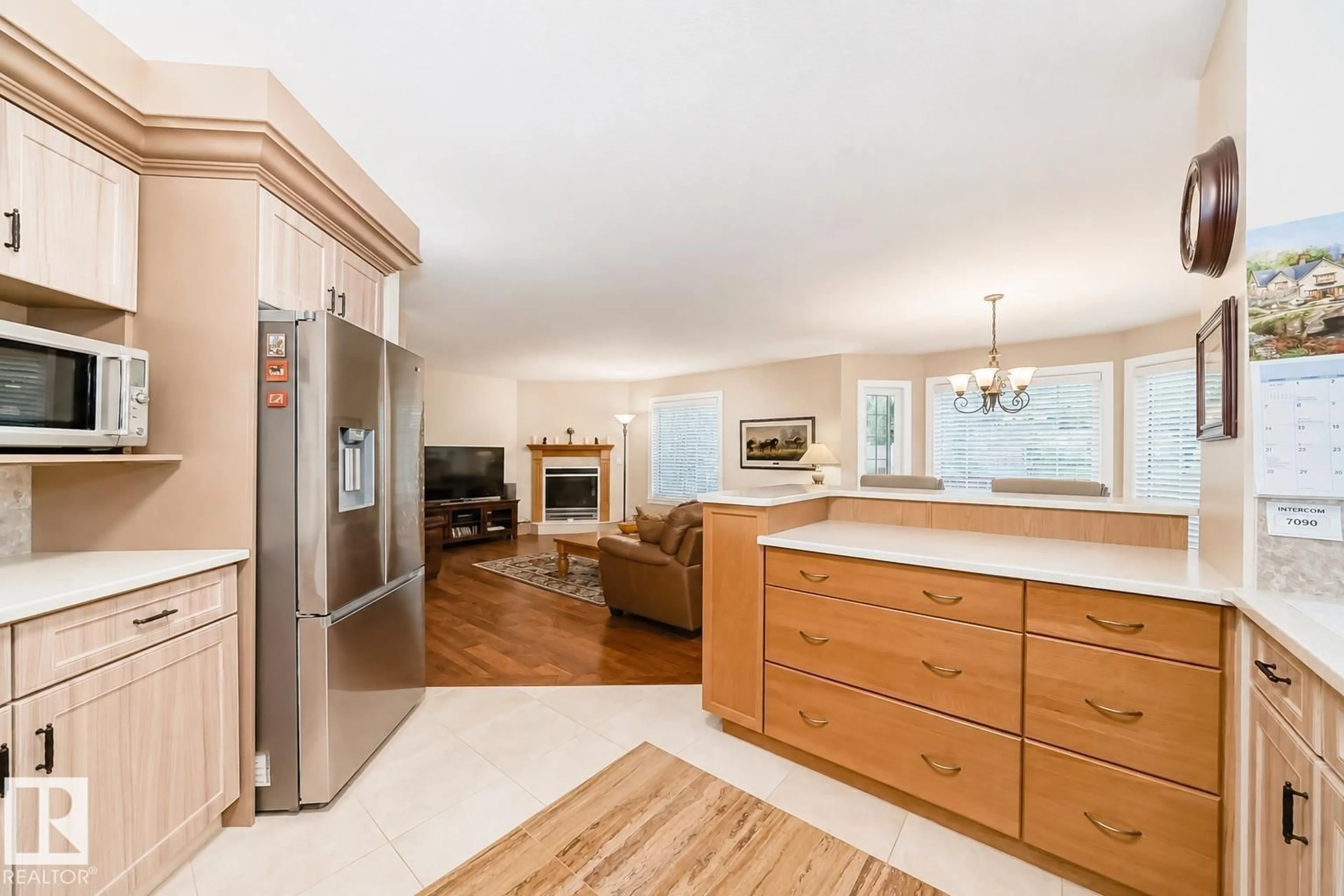 Open concept kitchen, wood/laminate floor for 3 - 512 PERRON ST, St. Albert Alberta T8N5Z5