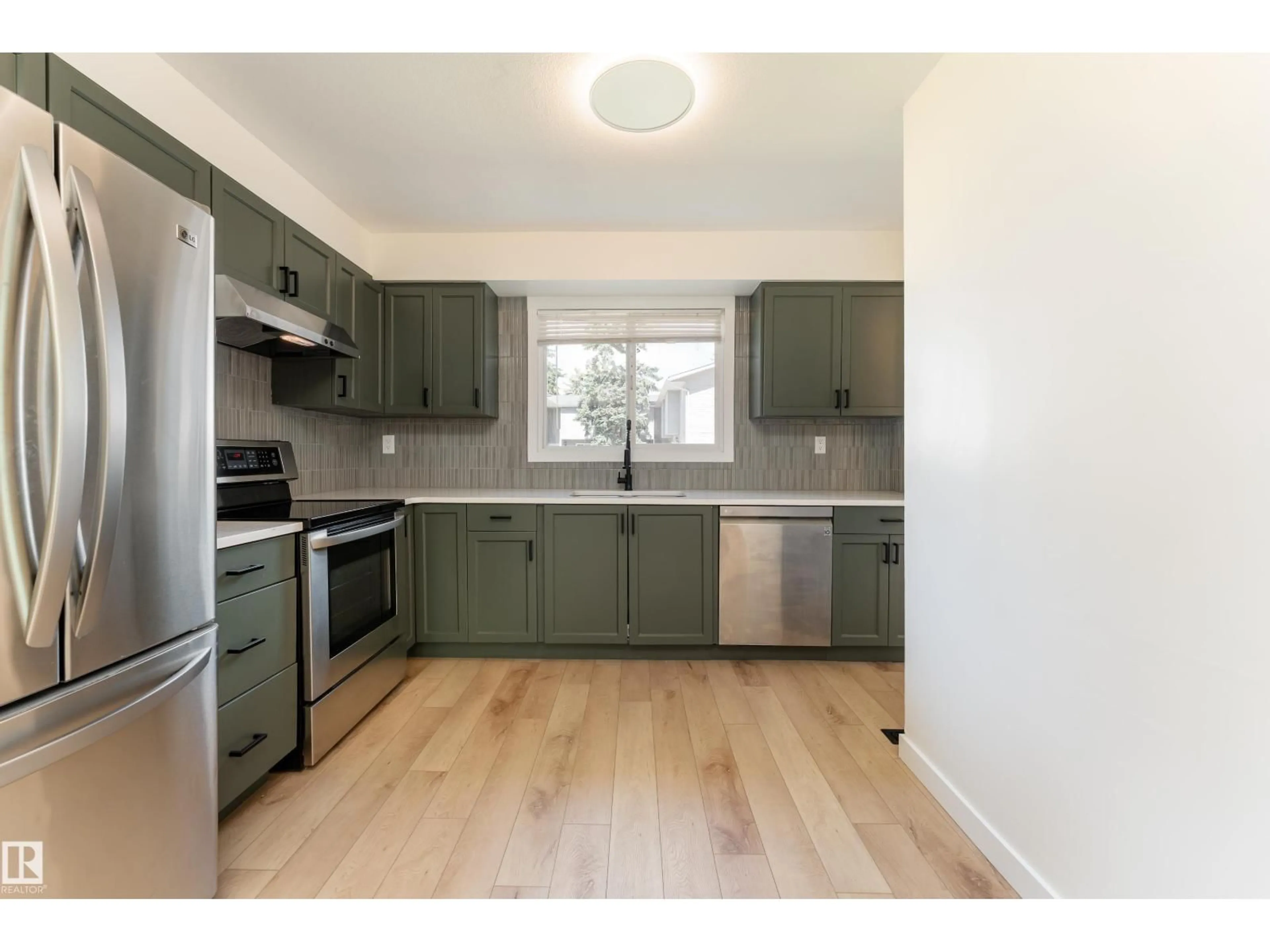Unknown for #10 - 1415 62 ST, Edmonton Alberta T6L4K1