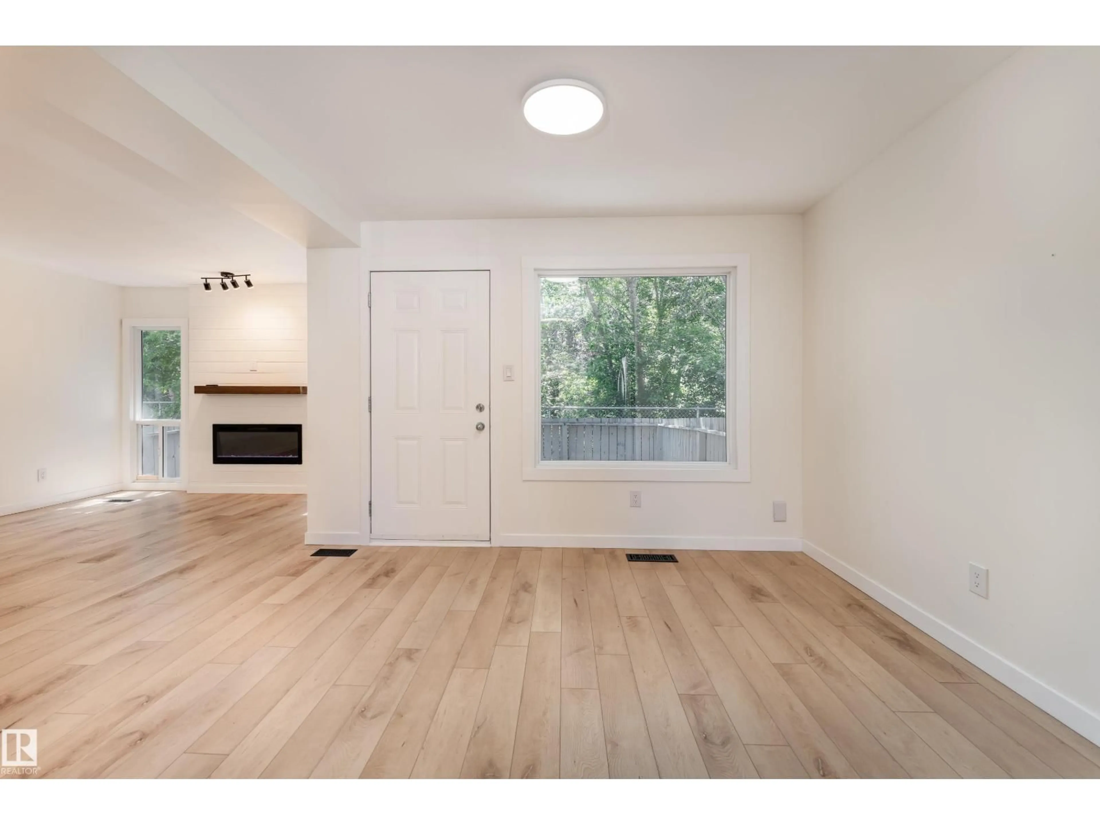 Unknown for #10 - 1415 62 ST, Edmonton Alberta T6L4K1