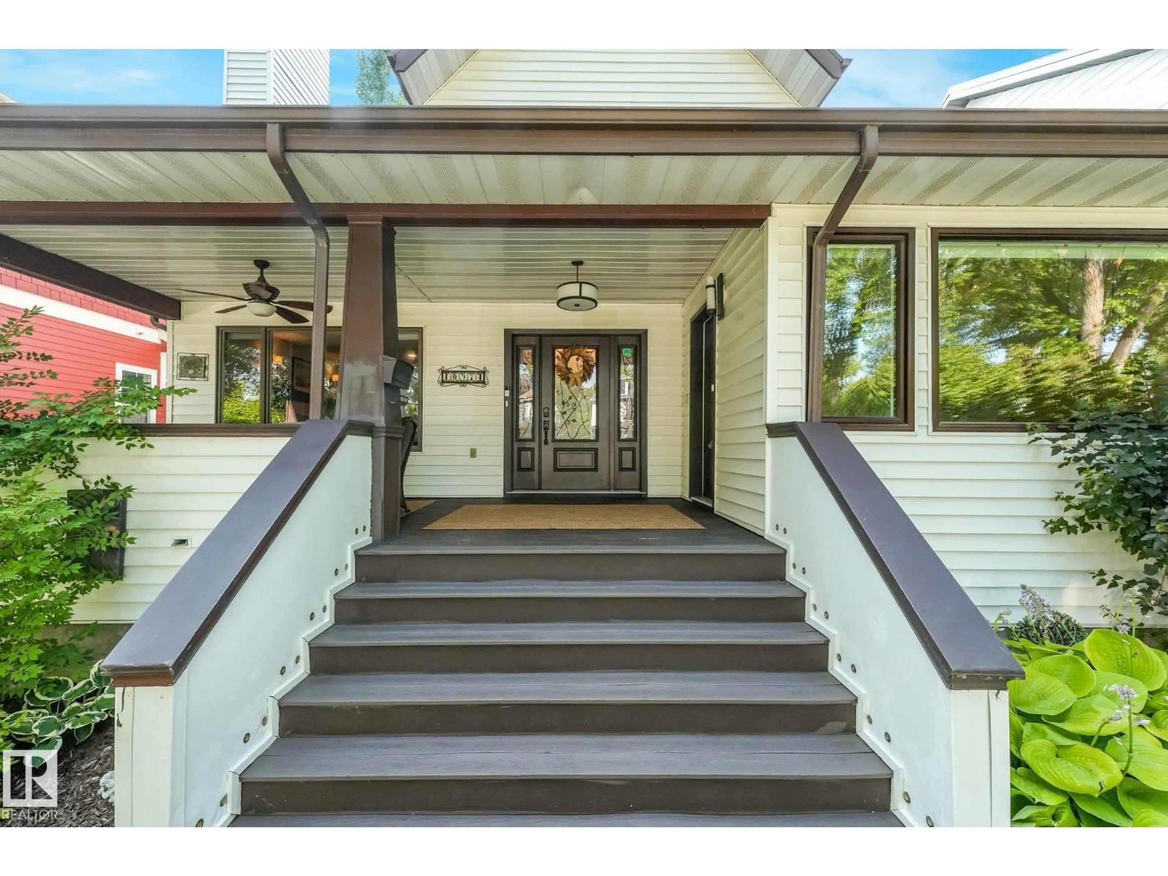 Indoor entryway for 10974 126 ST, Edmonton Alberta T5M0P5