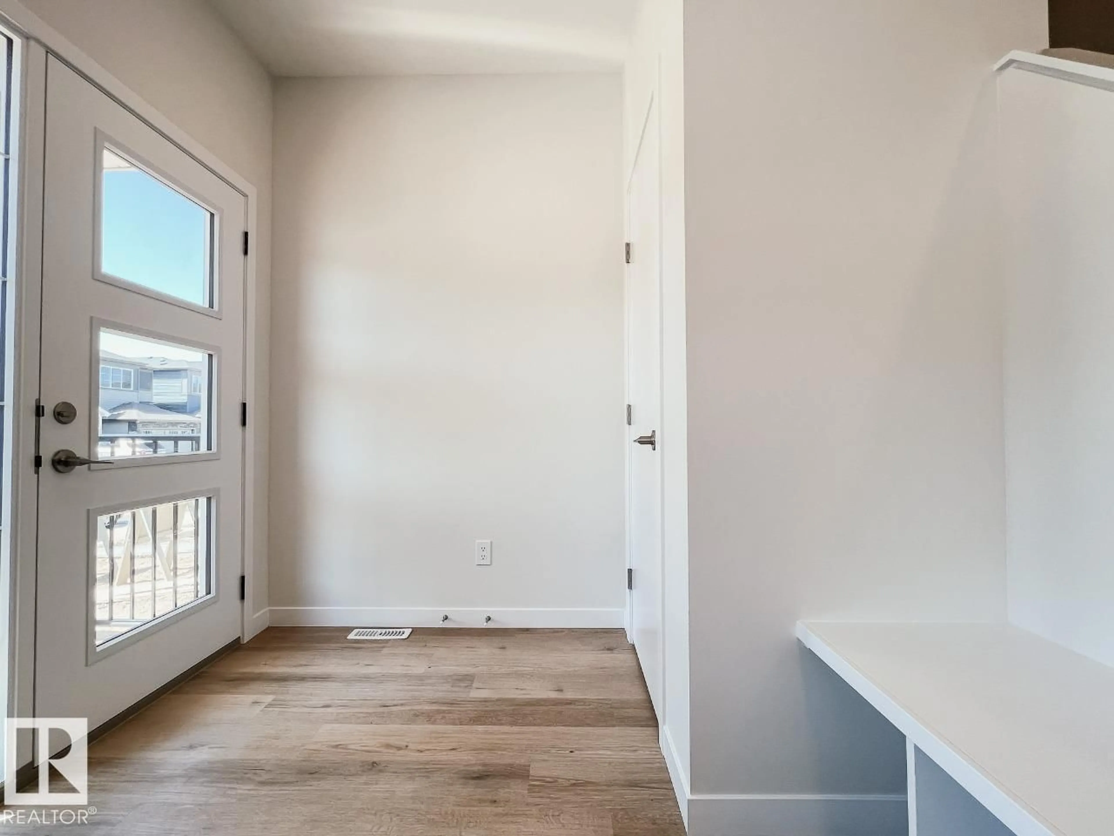 Indoor entryway for NW - 8160 228 ST, Edmonton Alberta T5T4N5