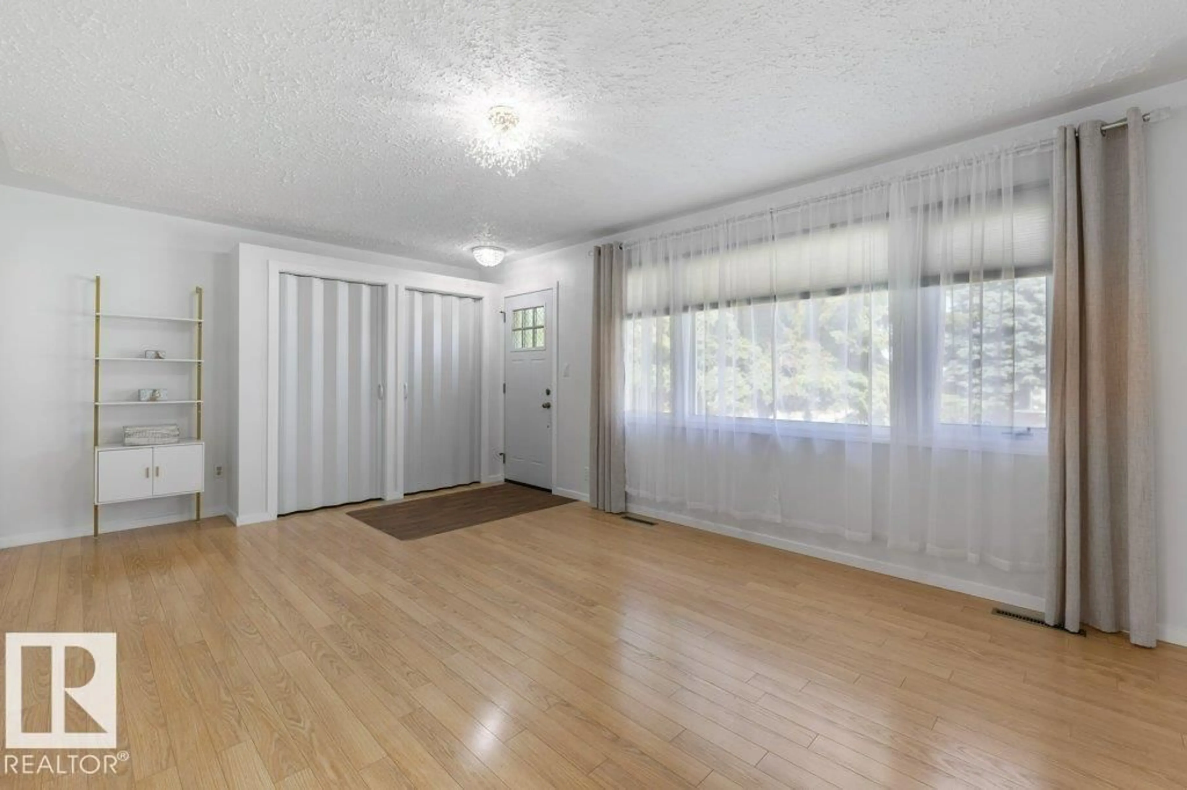 A pic of a room for 2 MILL DR, St. Albert Alberta T8N1J6