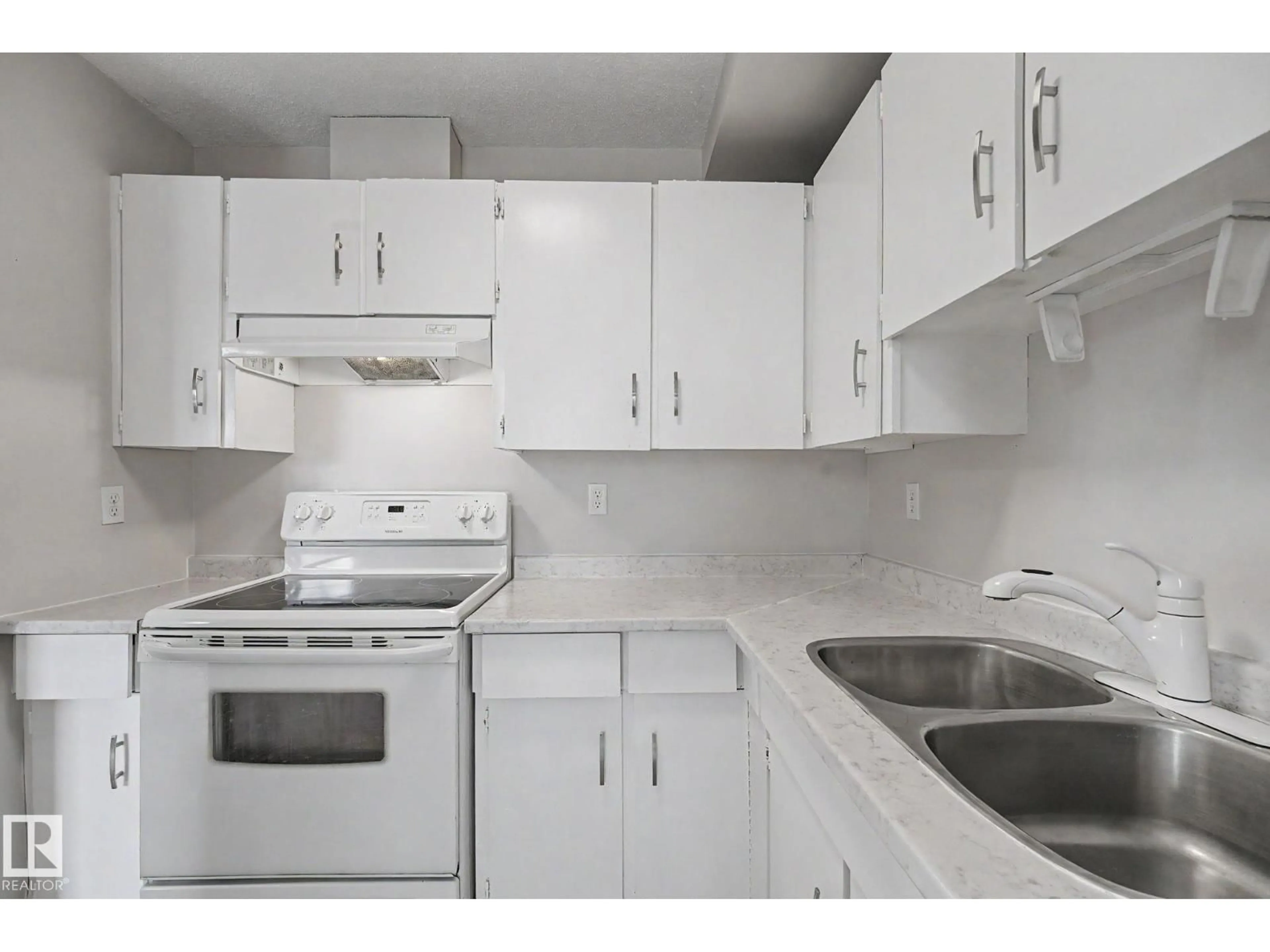 Standard kitchen, unknown for 1096 KNOTTWOOD RD, Edmonton Alberta T6K3R3