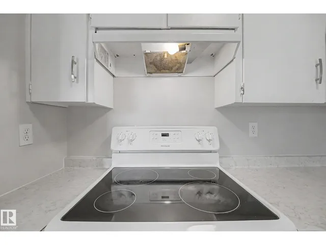 1096 KNOTTWOOD RD, Edmonton 5