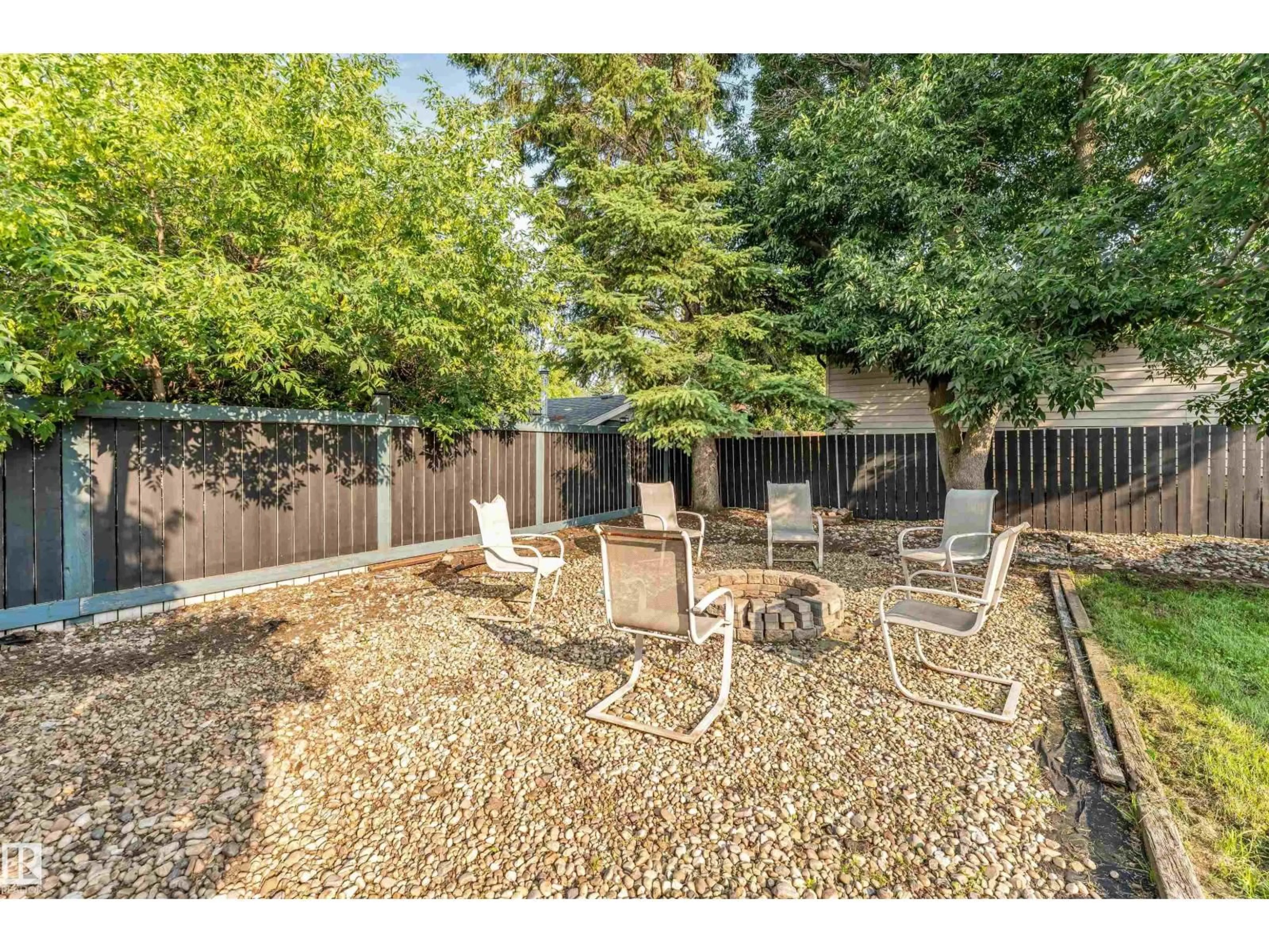 Patio, street for 131 GARLAND CR, Sherwood Park Alberta T8A2R1