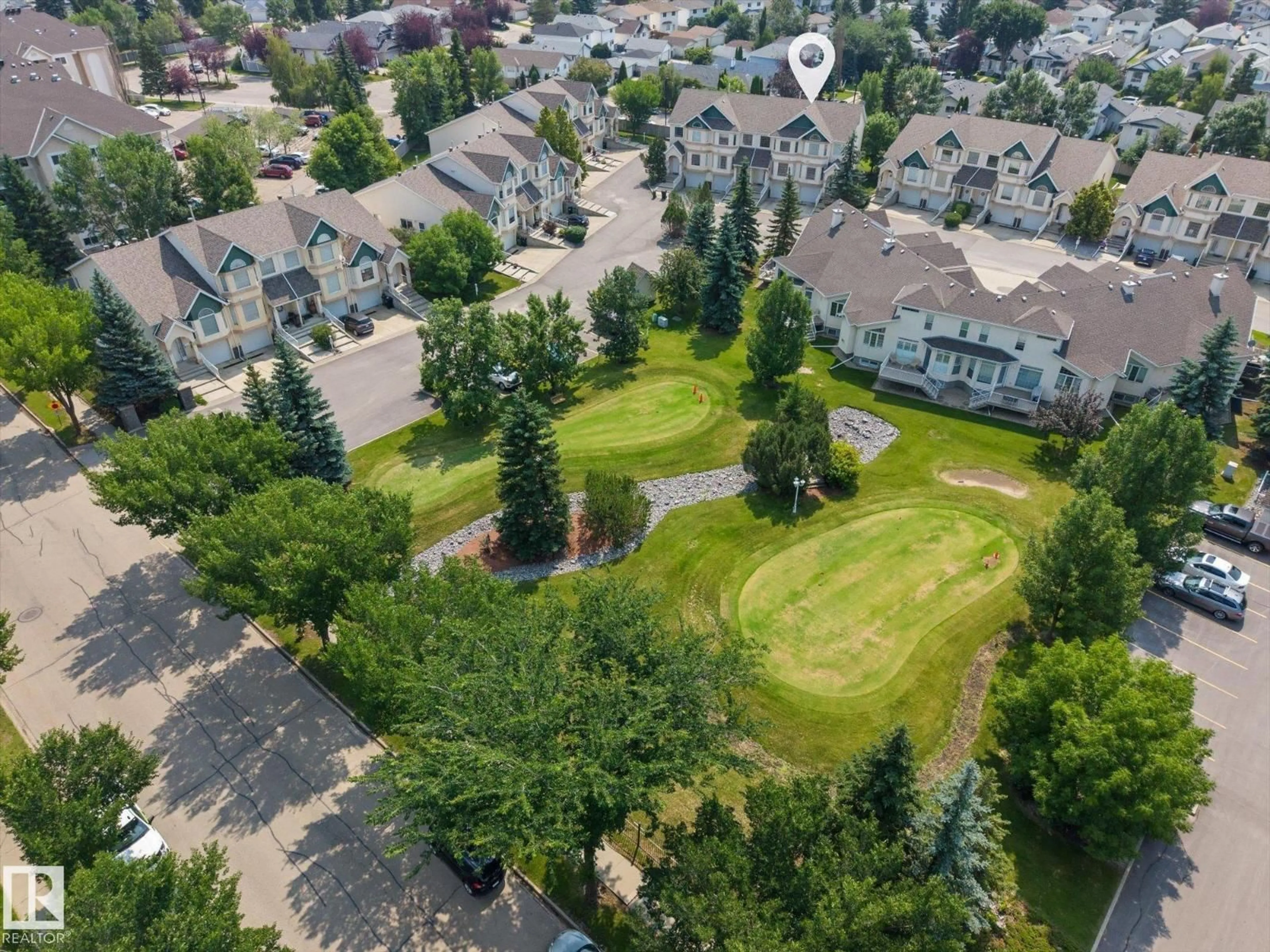 A pic from outside/outdoor area/front of a property/back of a property/a pic from drone, unknown for 15 - 11717 9B AV, Edmonton Alberta T6J7B7