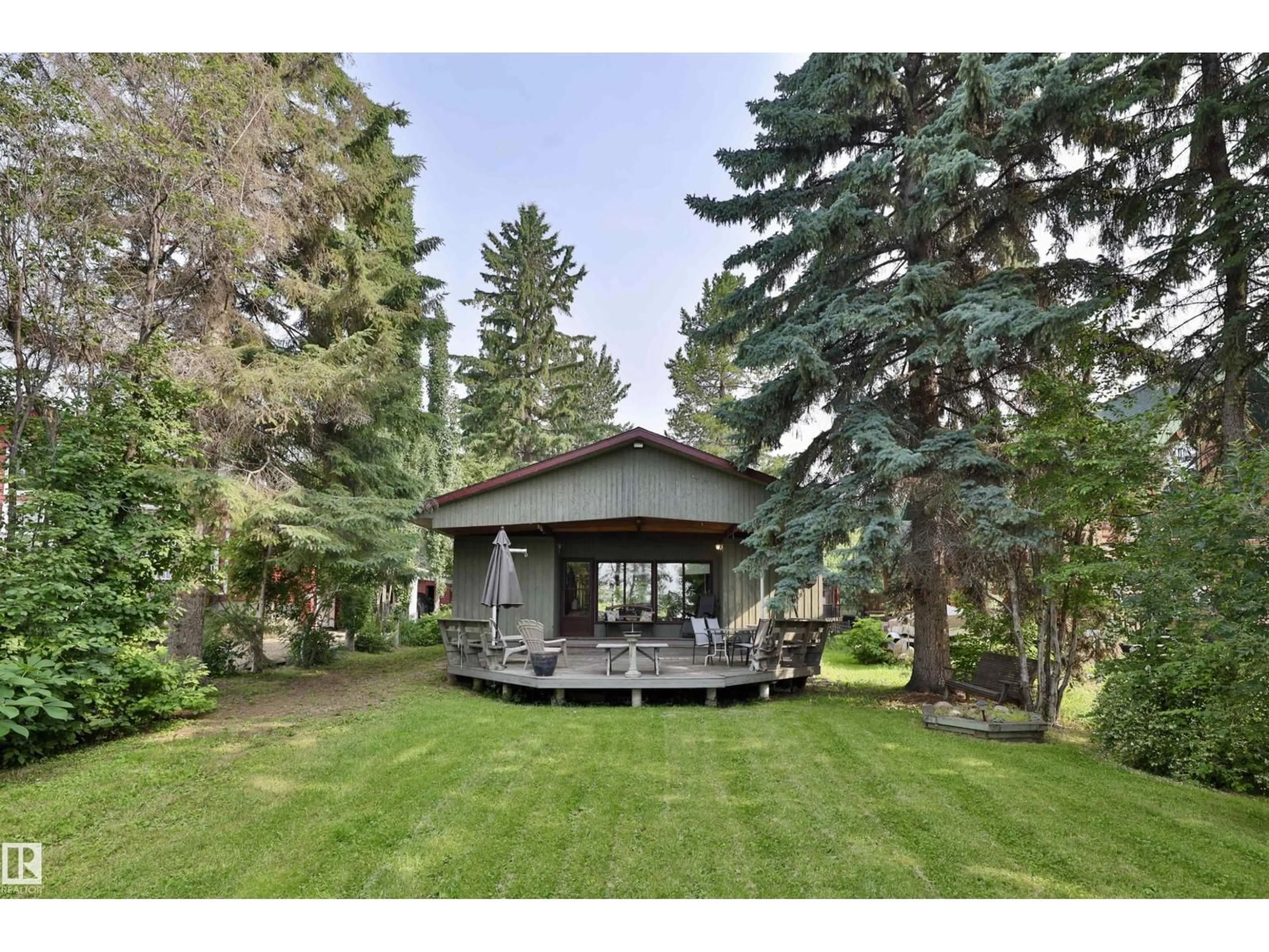 Patio, unknown for 39 SUNDANCE BE, Rural Leduc County Alberta T0C2P0